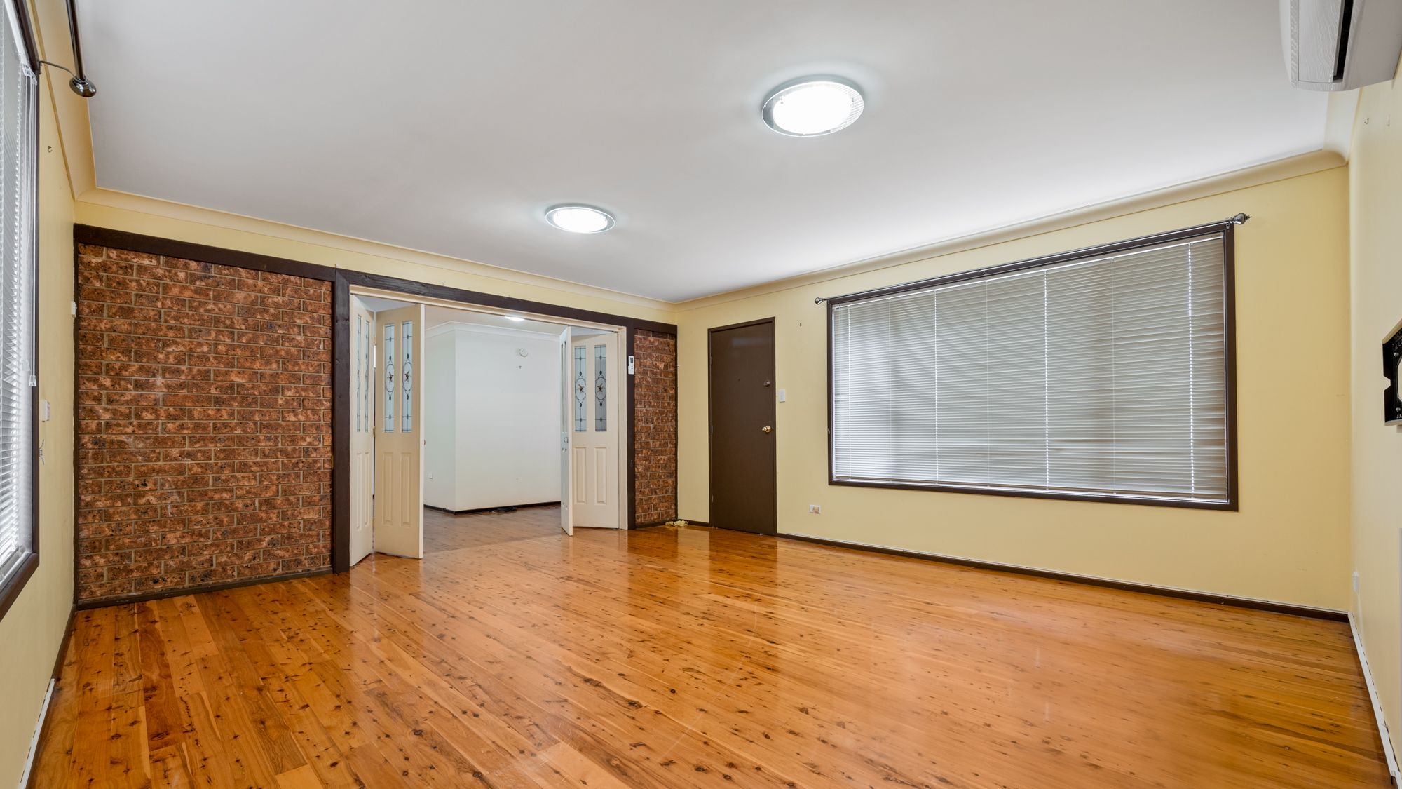 61 Hamlet Crescent, Rosemeadow, NSW 2560