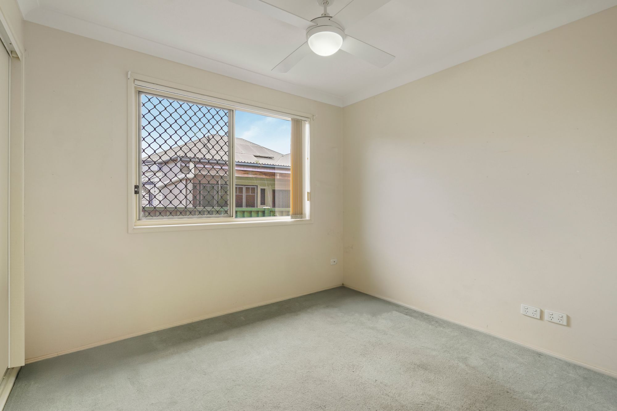 8 Muller Road — photo 11 of 20