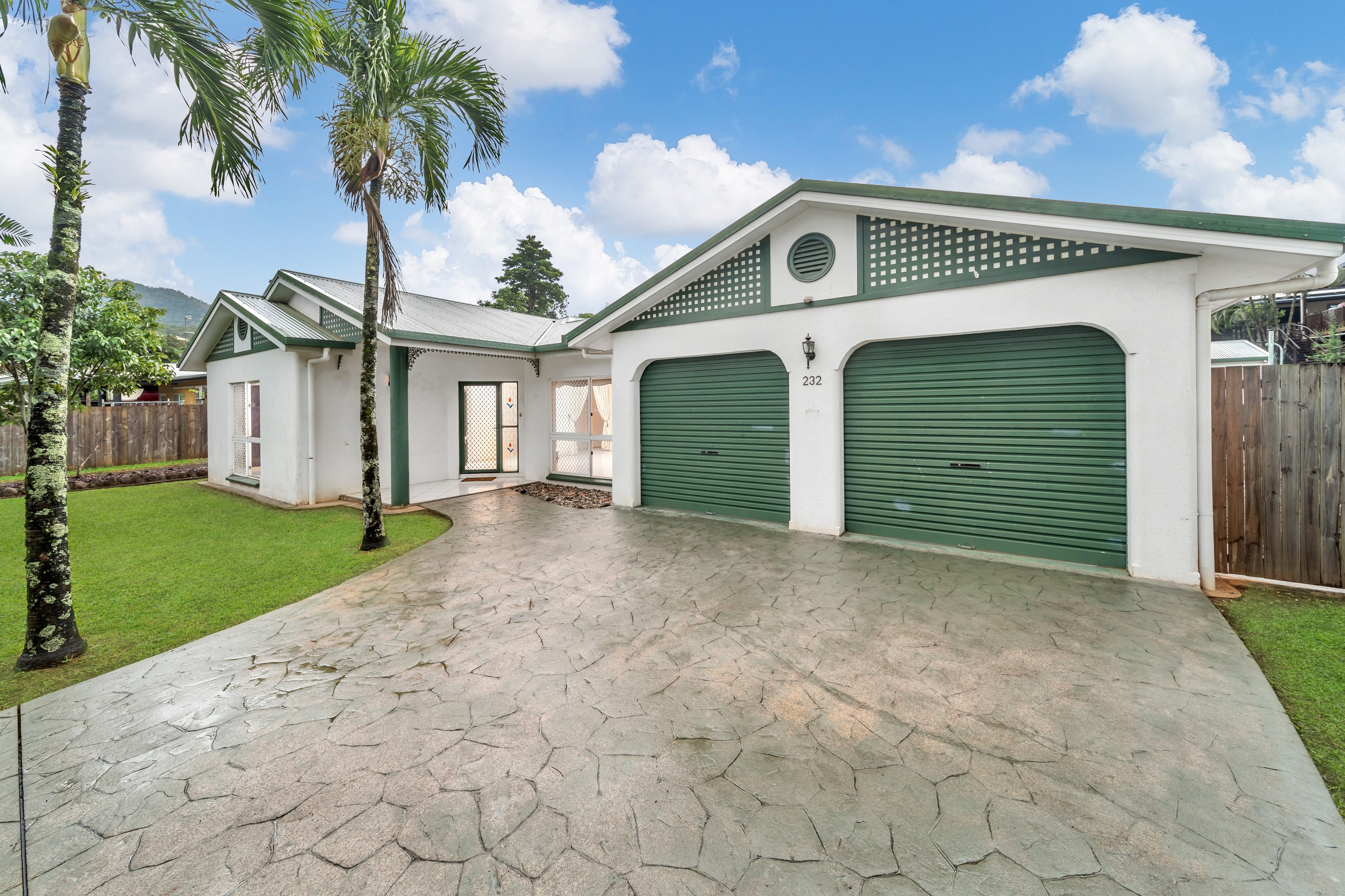 232 Robert Road, Bentley Park, QLD 4869