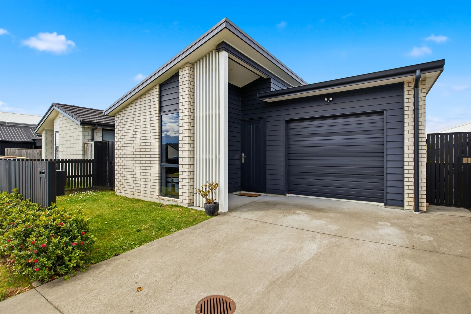 12 Hinaki Street, Poike, Tauranga City