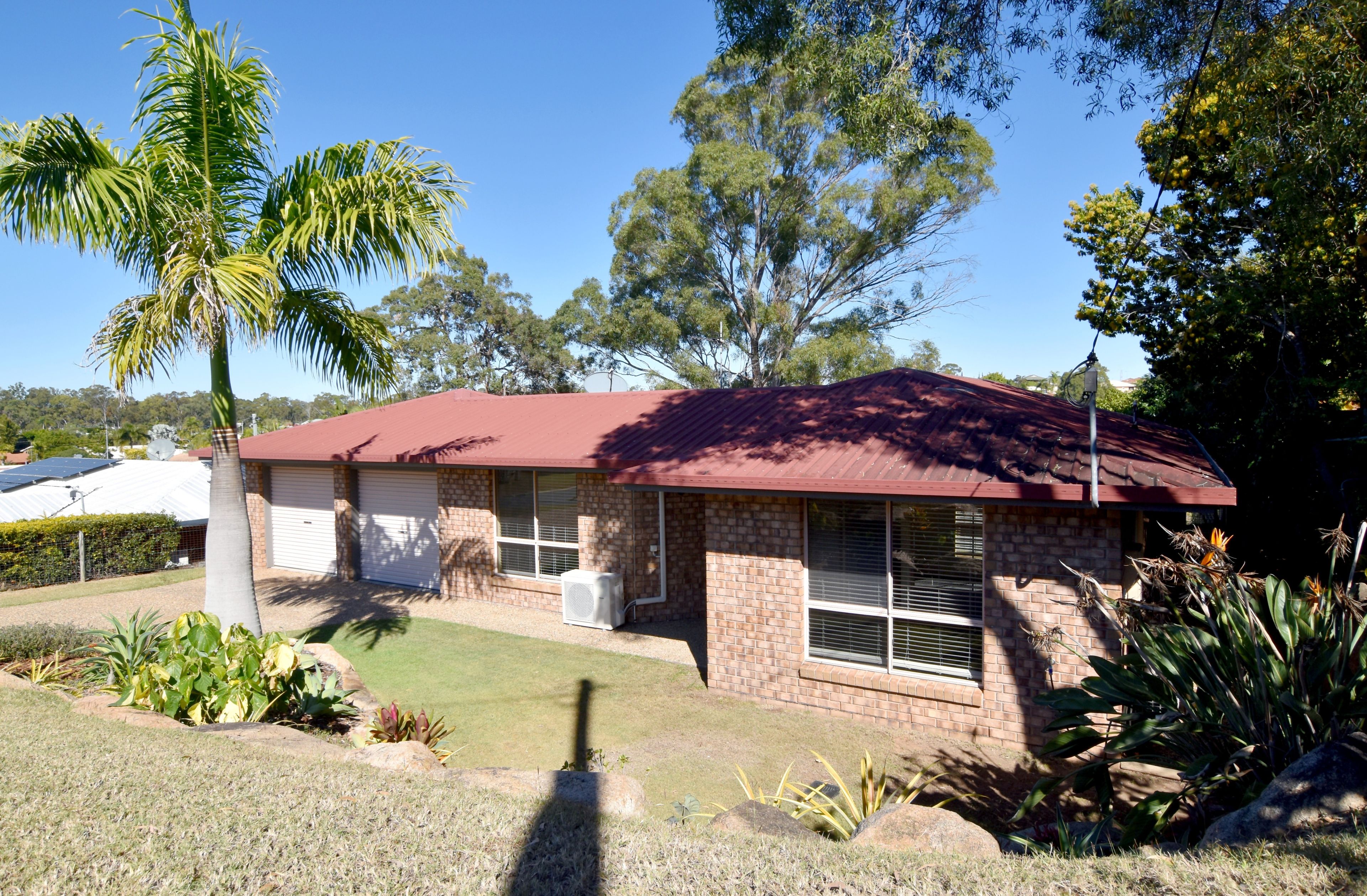 11 Ben Lexcen Court, Clinton, QLD 4680