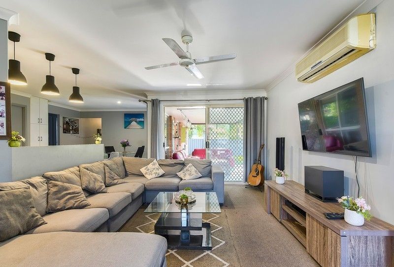 127 Cambridge Crescent, Fitzgibbon, QLD 4018