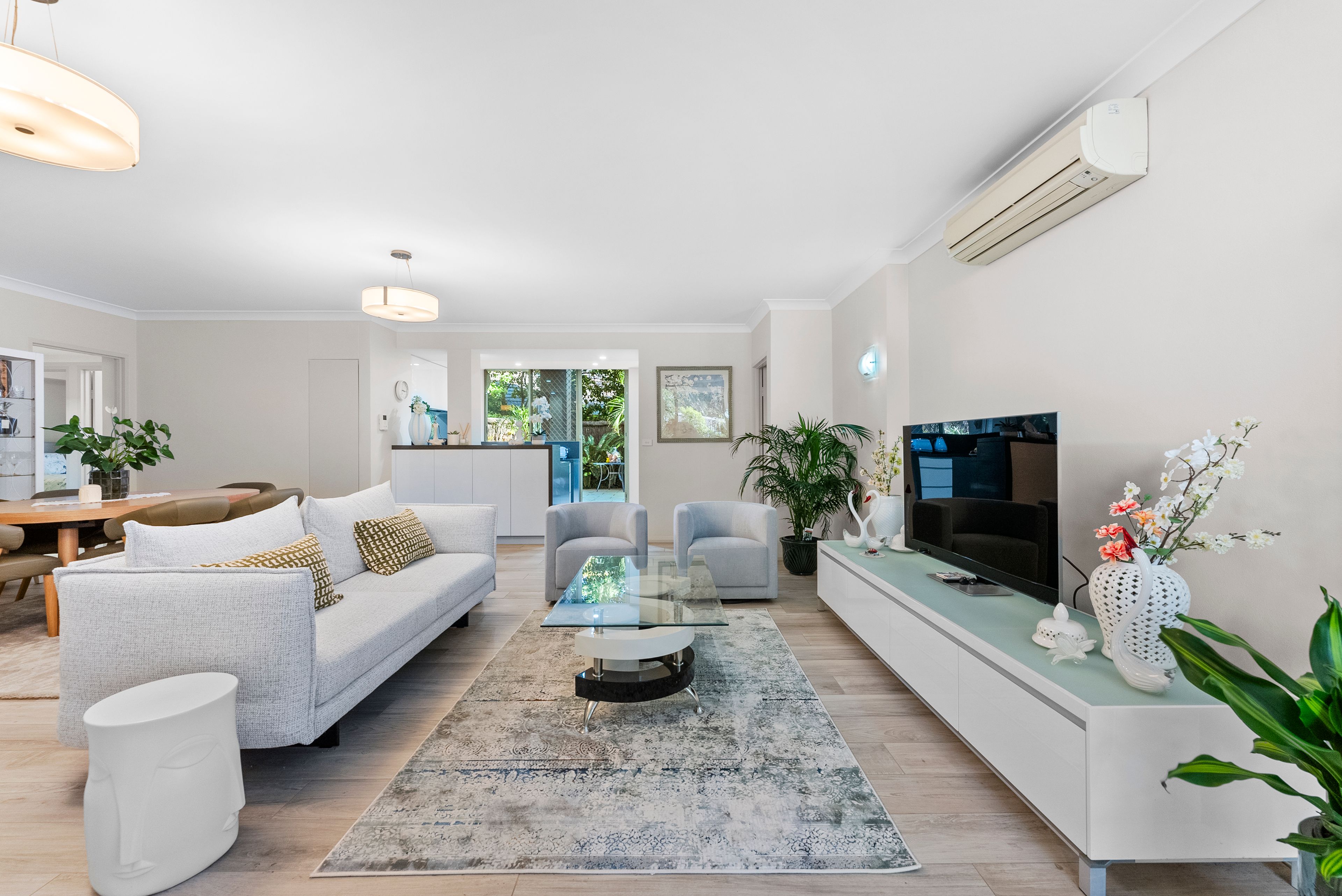 1/162G Burwood Road — photo 4 of 26