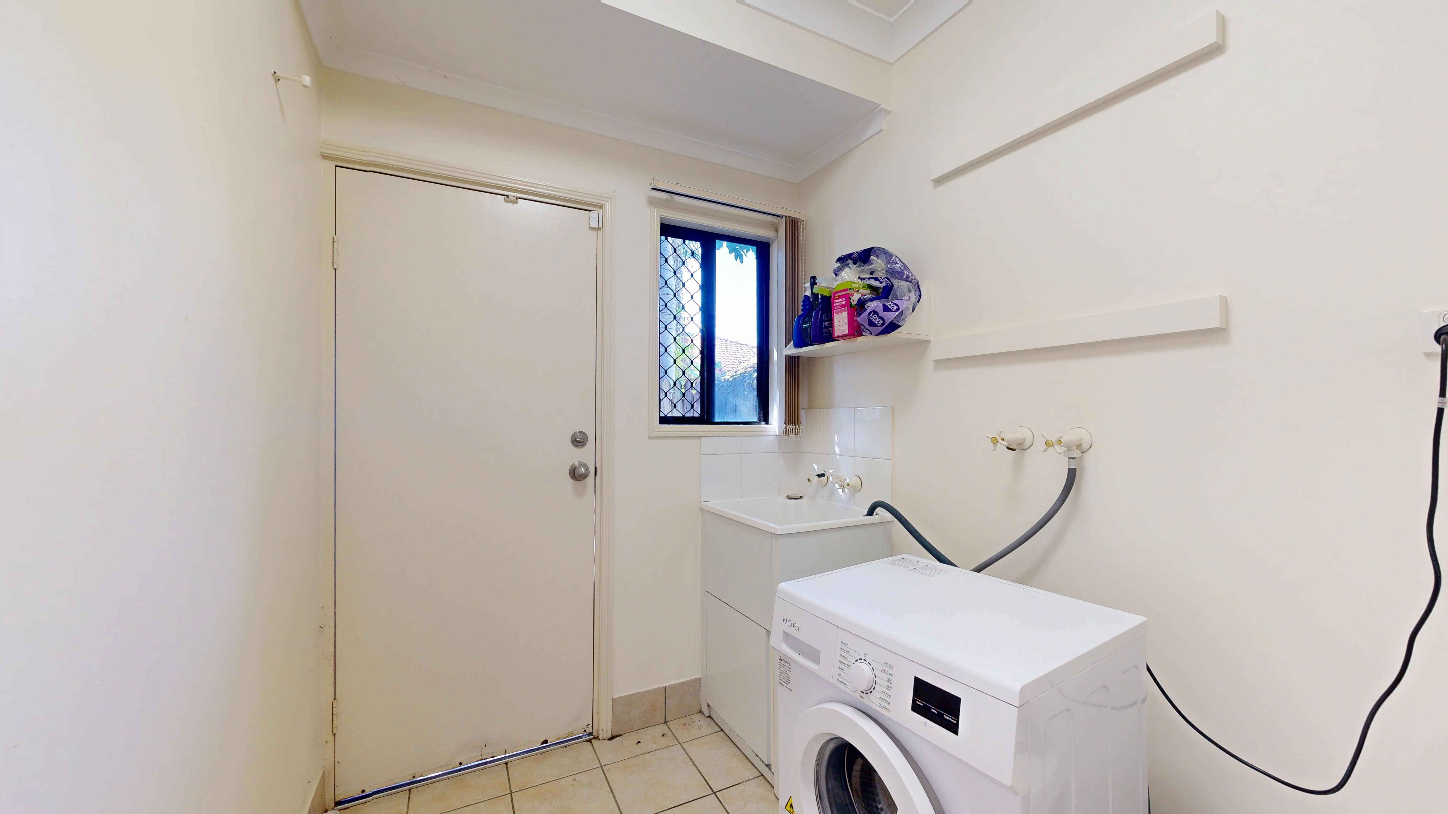 47 Regatta Crescent — photo 13 of 18