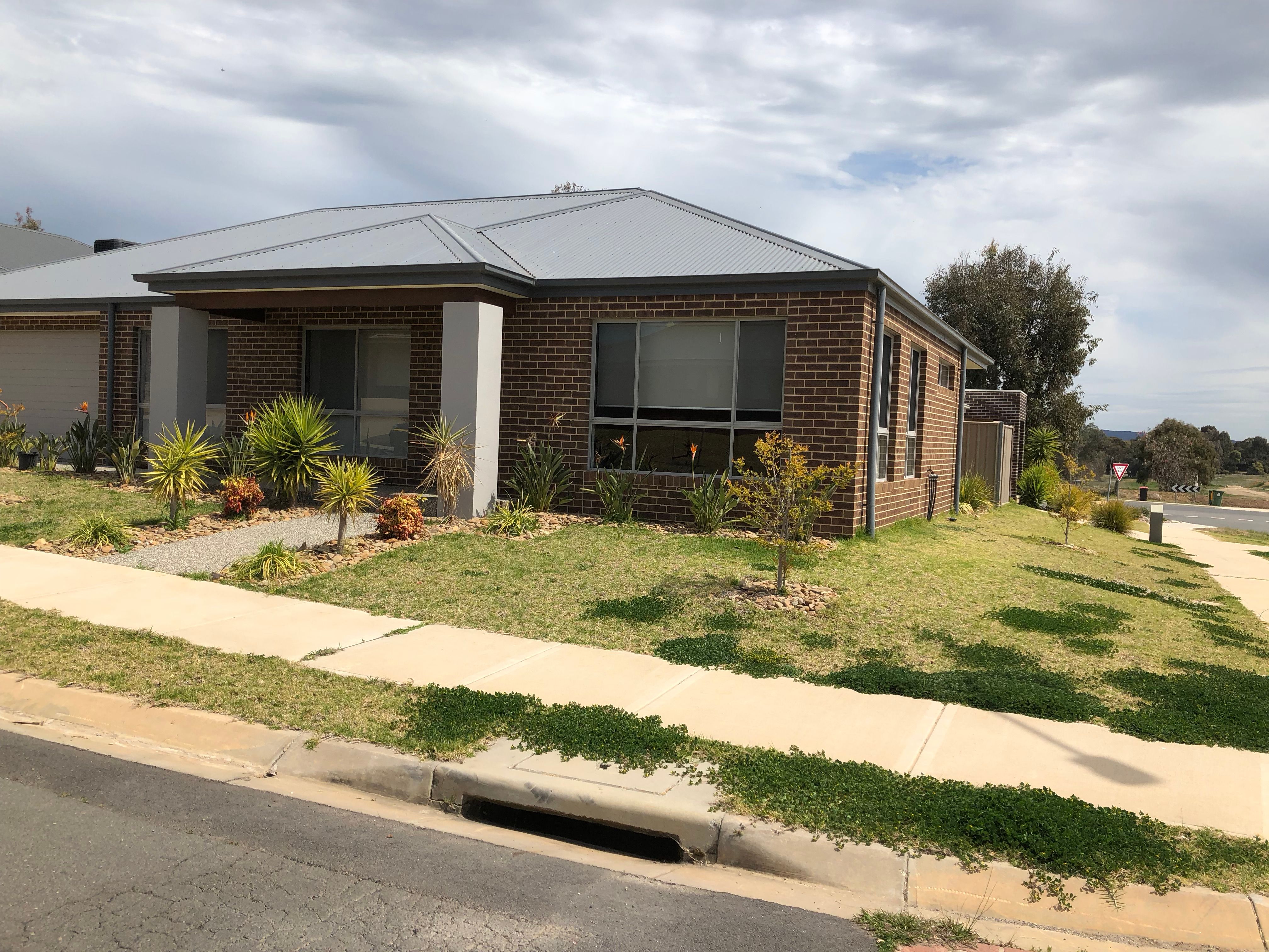 4 Charolais Court