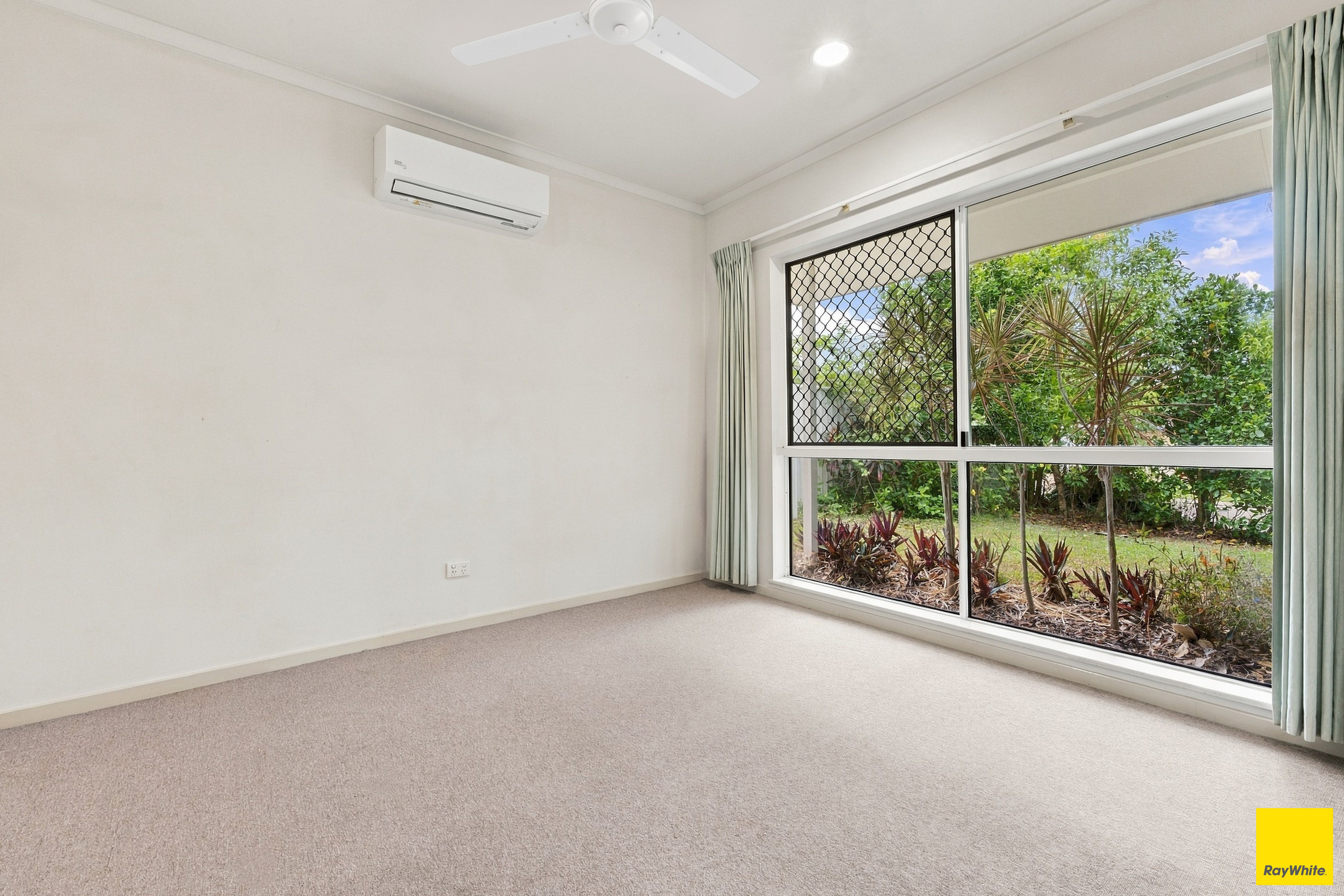 7 Green Avenue — photo 14 of 23