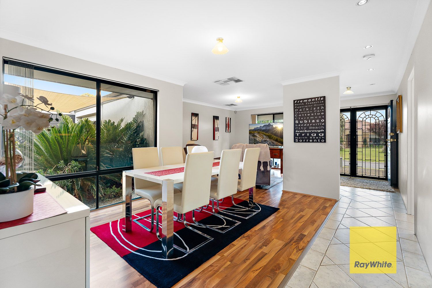 2 Spruce Place, Thornlie, WA 6108