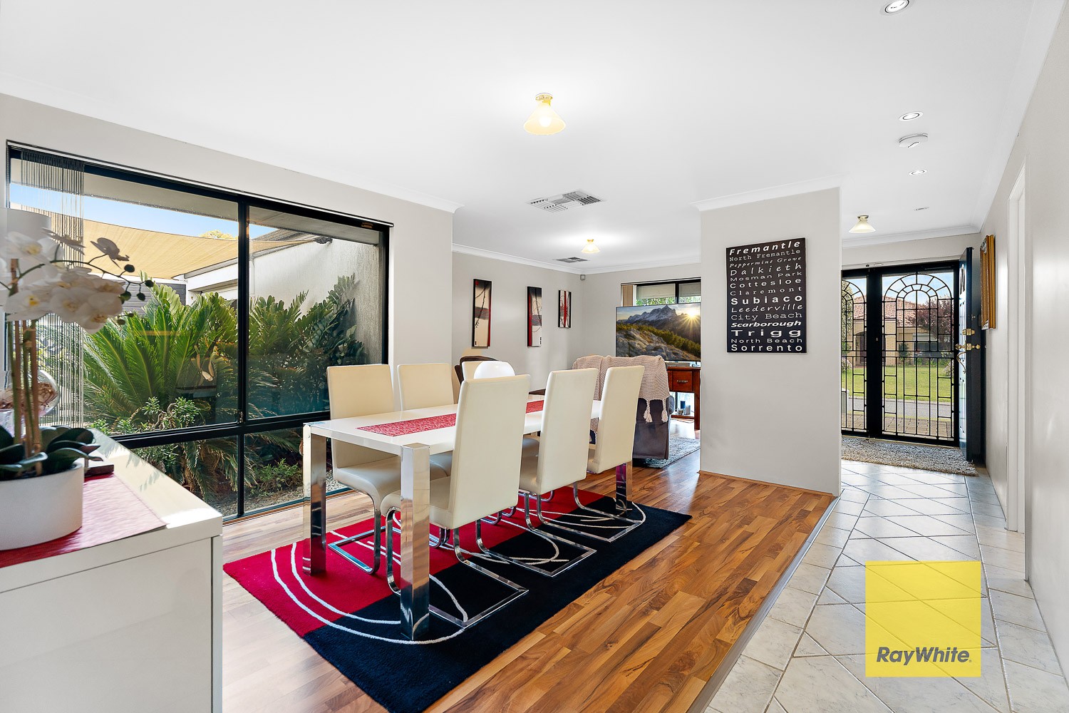 2 Spruce Place, Thornlie, WA 6108