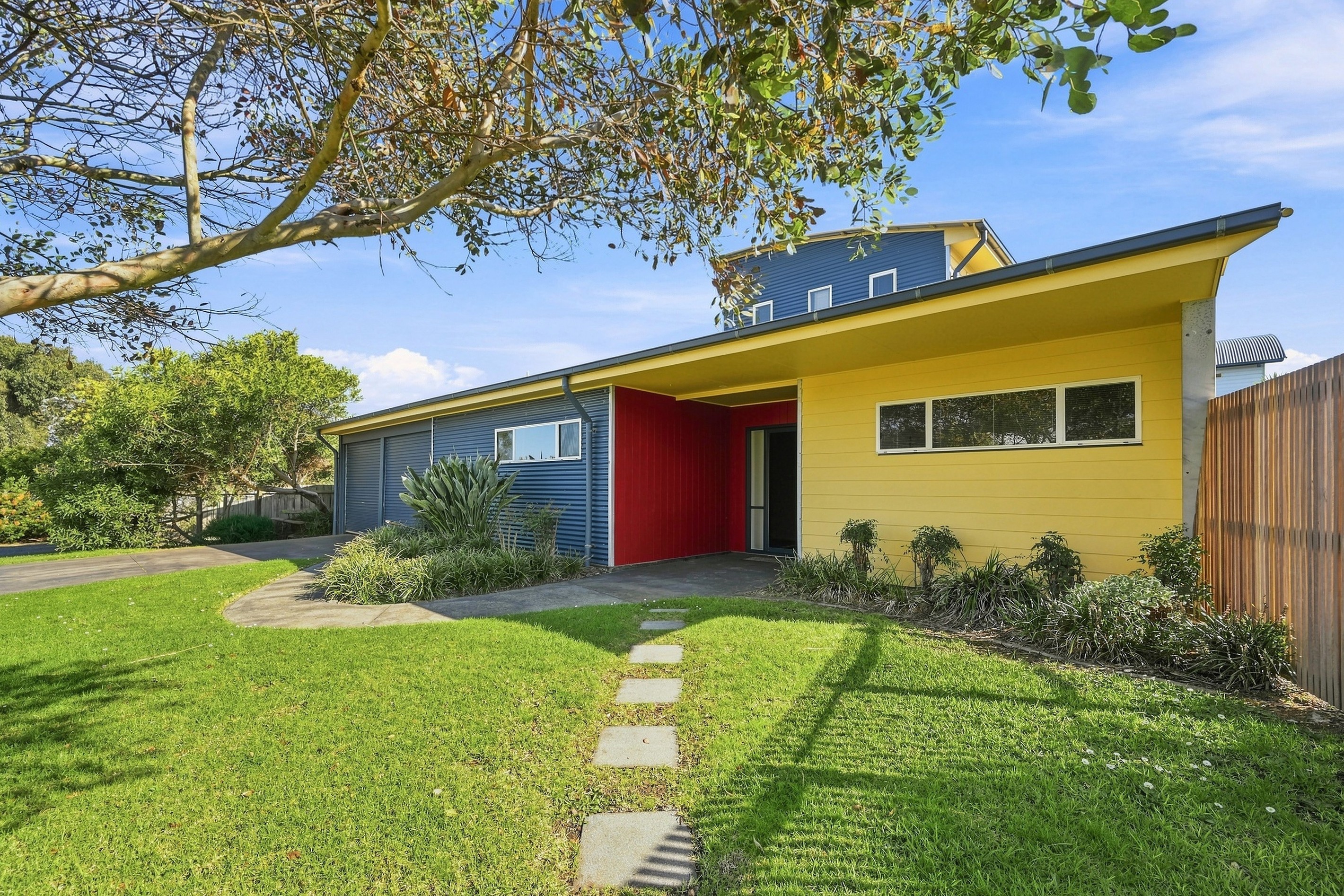 6 Outrigger Drive, Inverloch, VIC 3996