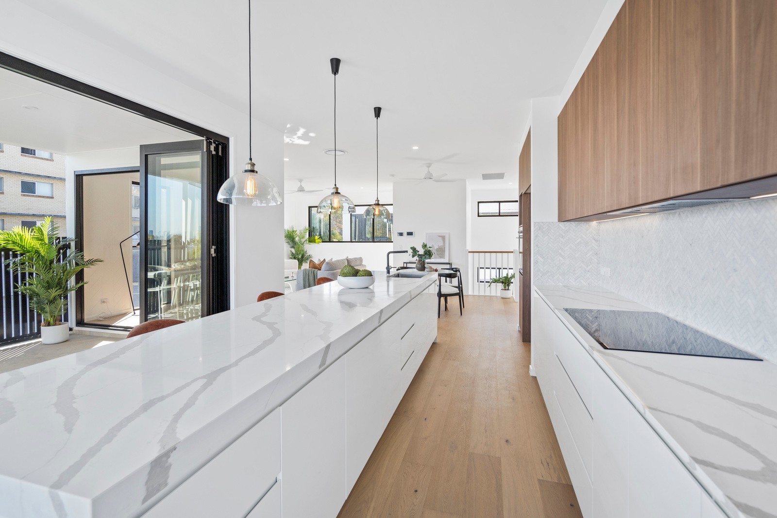 3/327 Cavendish Road, Coorparoo, QLD 4151