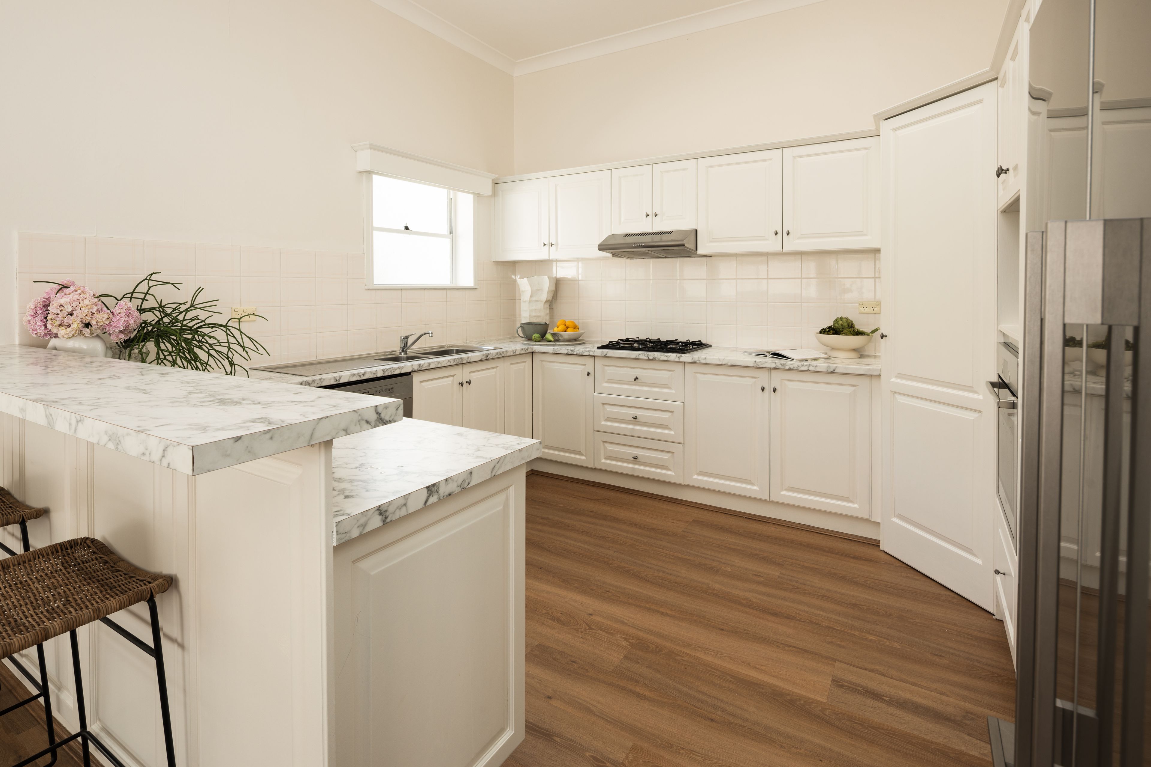 160 Hall Street — photo 3 of 15