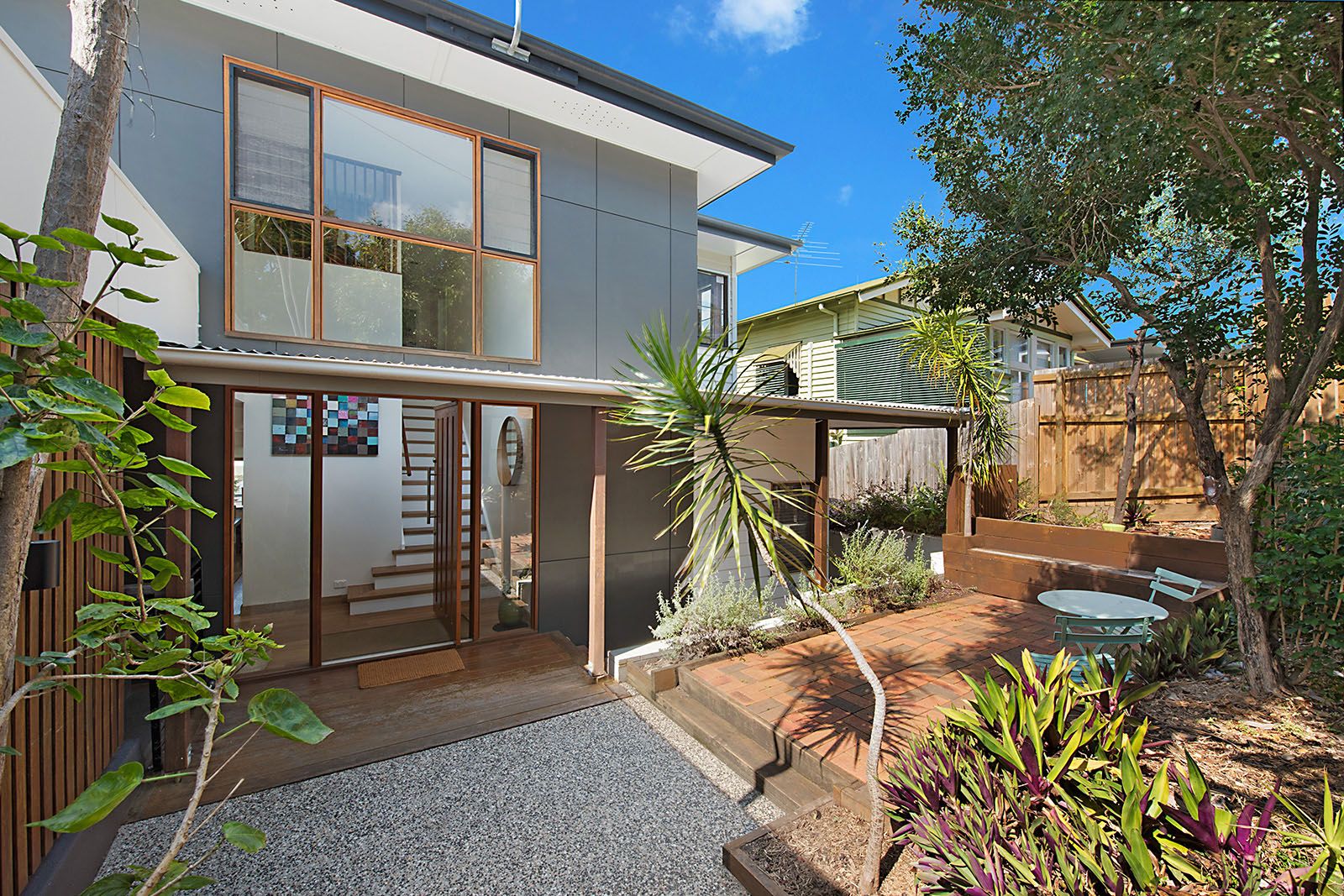 8 Elliot Street — photo from Ray White Holland Park