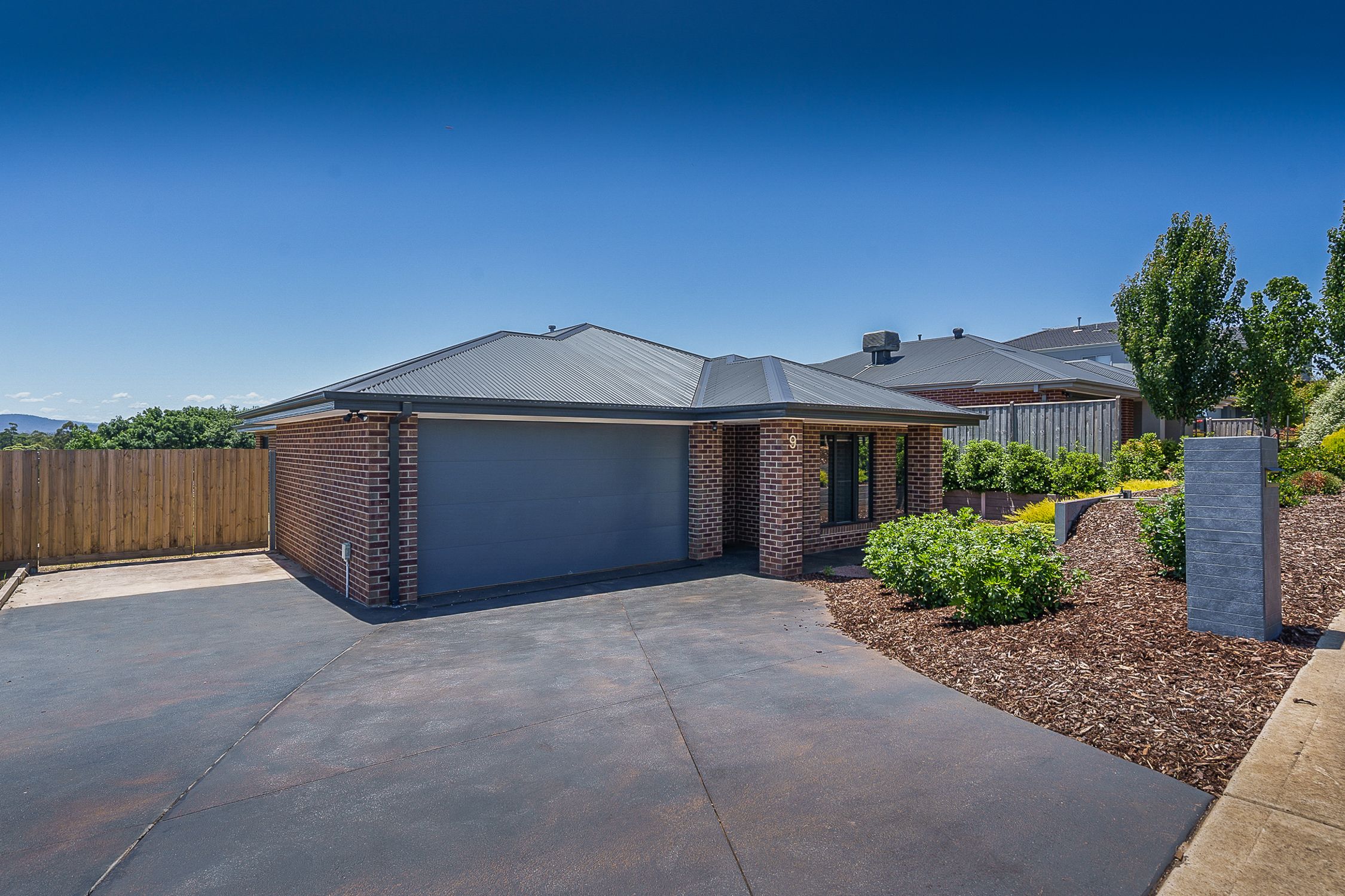 9 Wiltons Crescent, Drouin, VIC 3818
