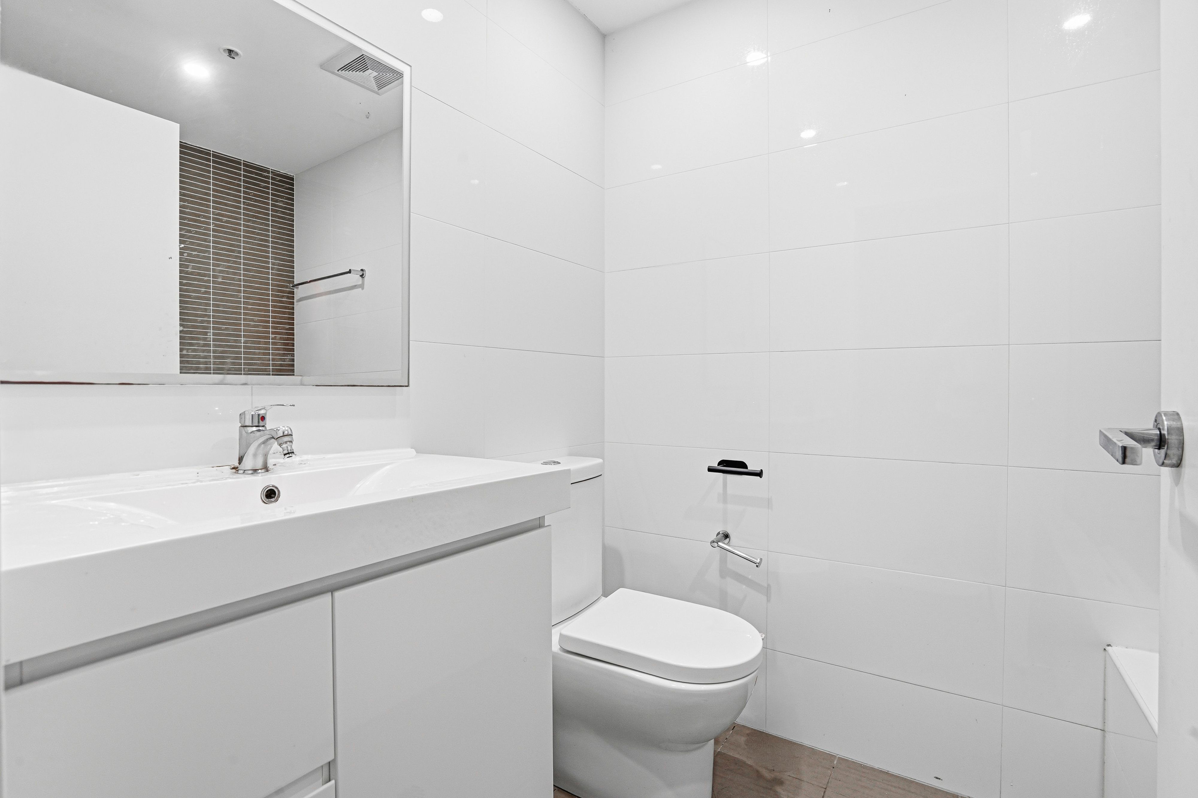 312/6 East Street — photo 7 of 15