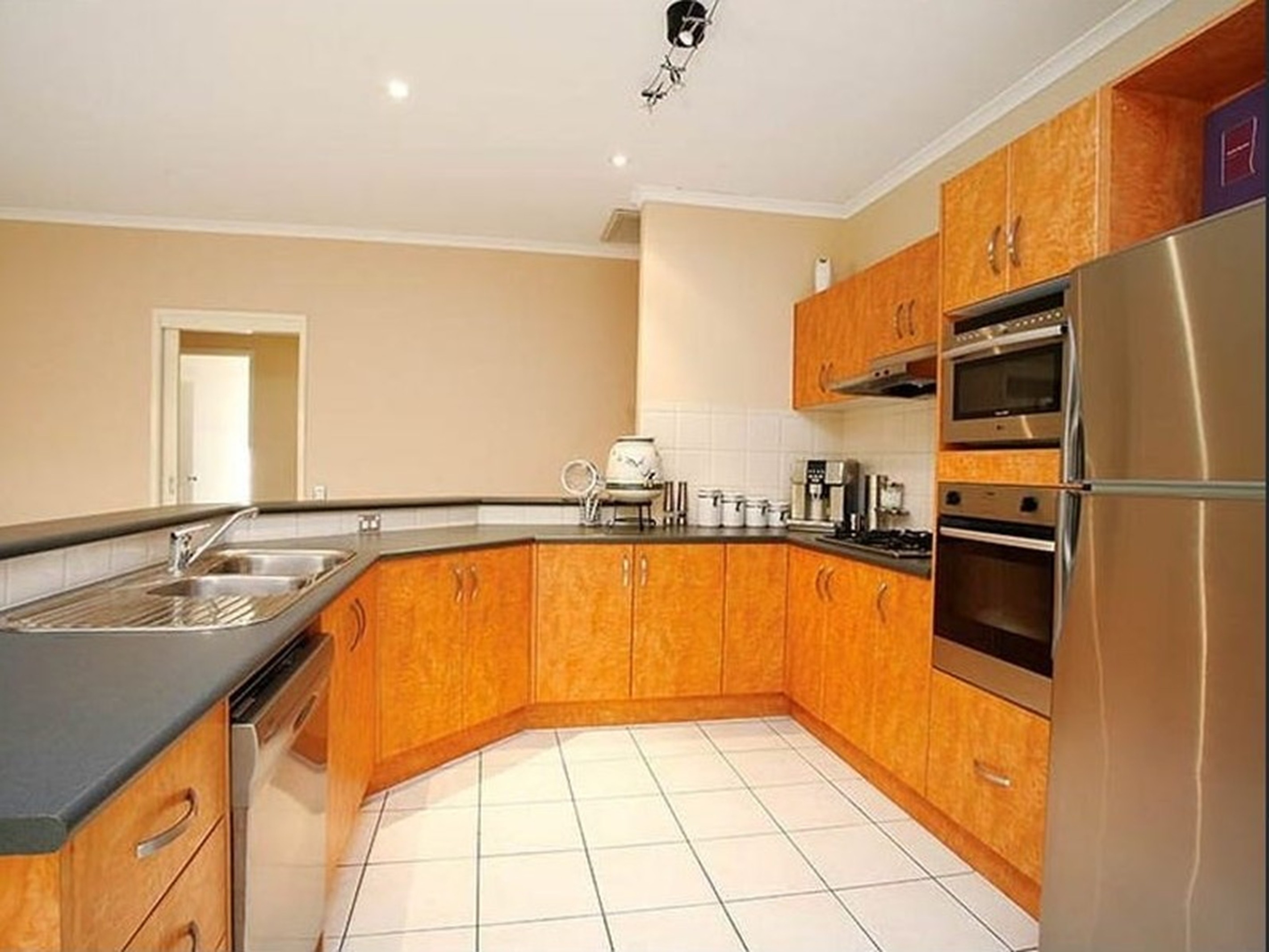 19 Kingfisher Avenue, Mawson Lakes, SA 5095