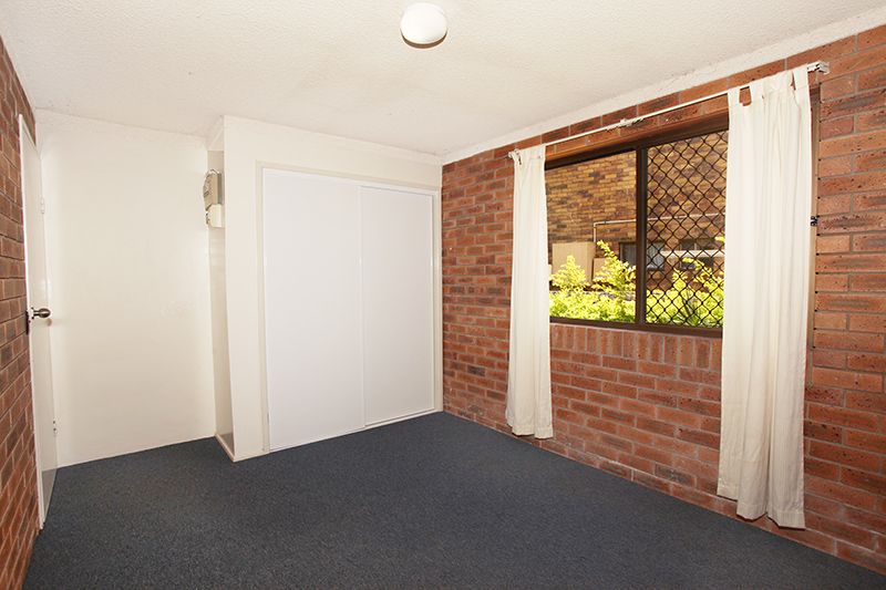2/16 Pangarinda Place — photo 7 of 17