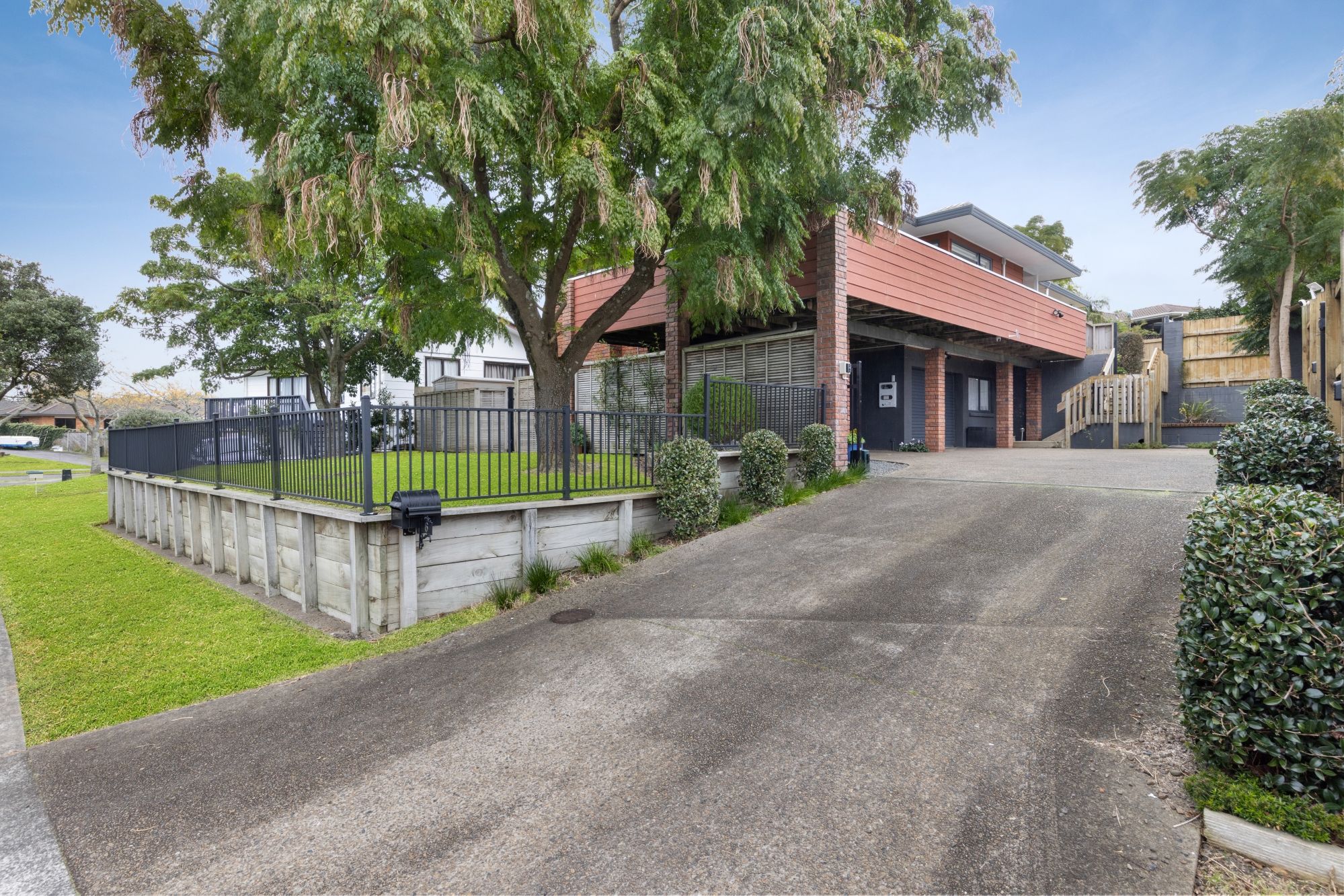 6 Gleneagles Grove, Wattle Downs, Manukau City