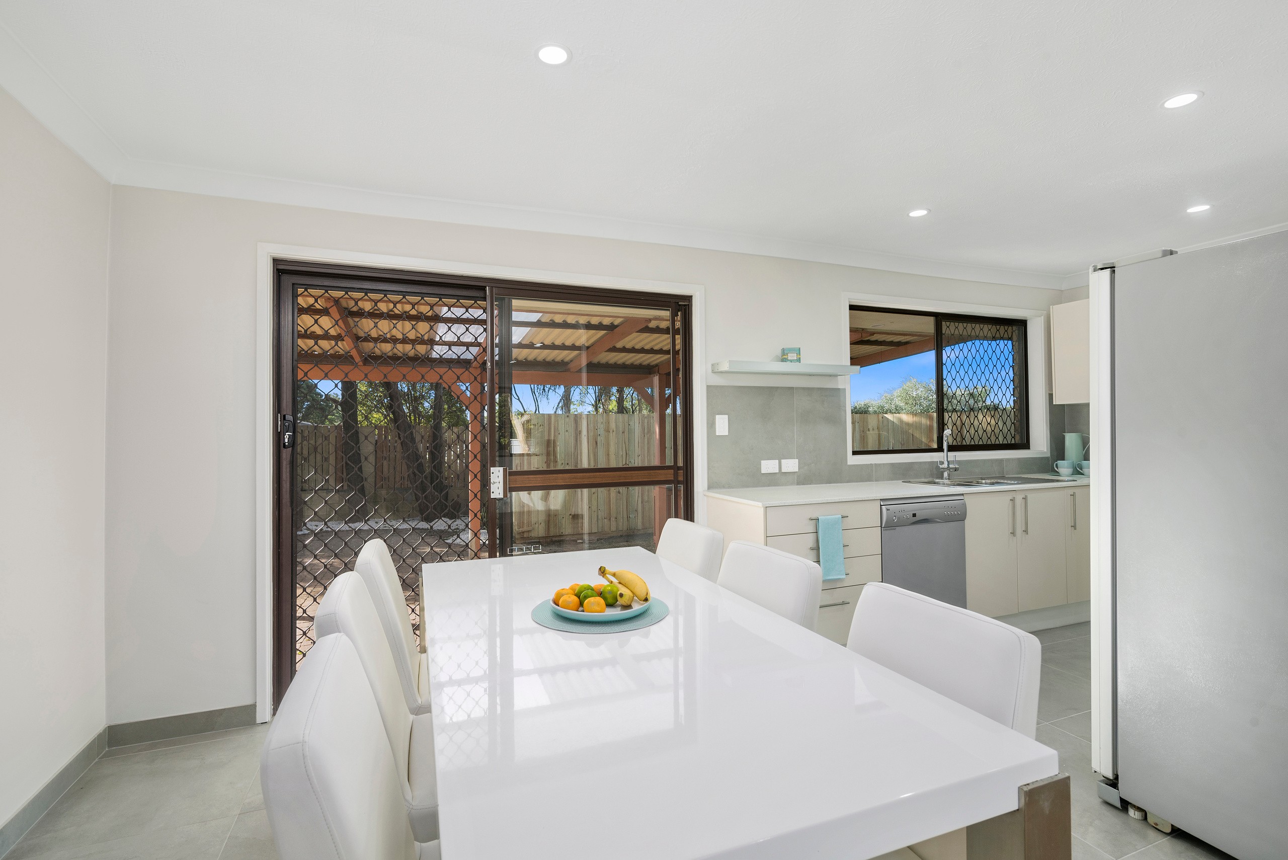 27 Mitchell Avenue, Molendinar, QLD 4214