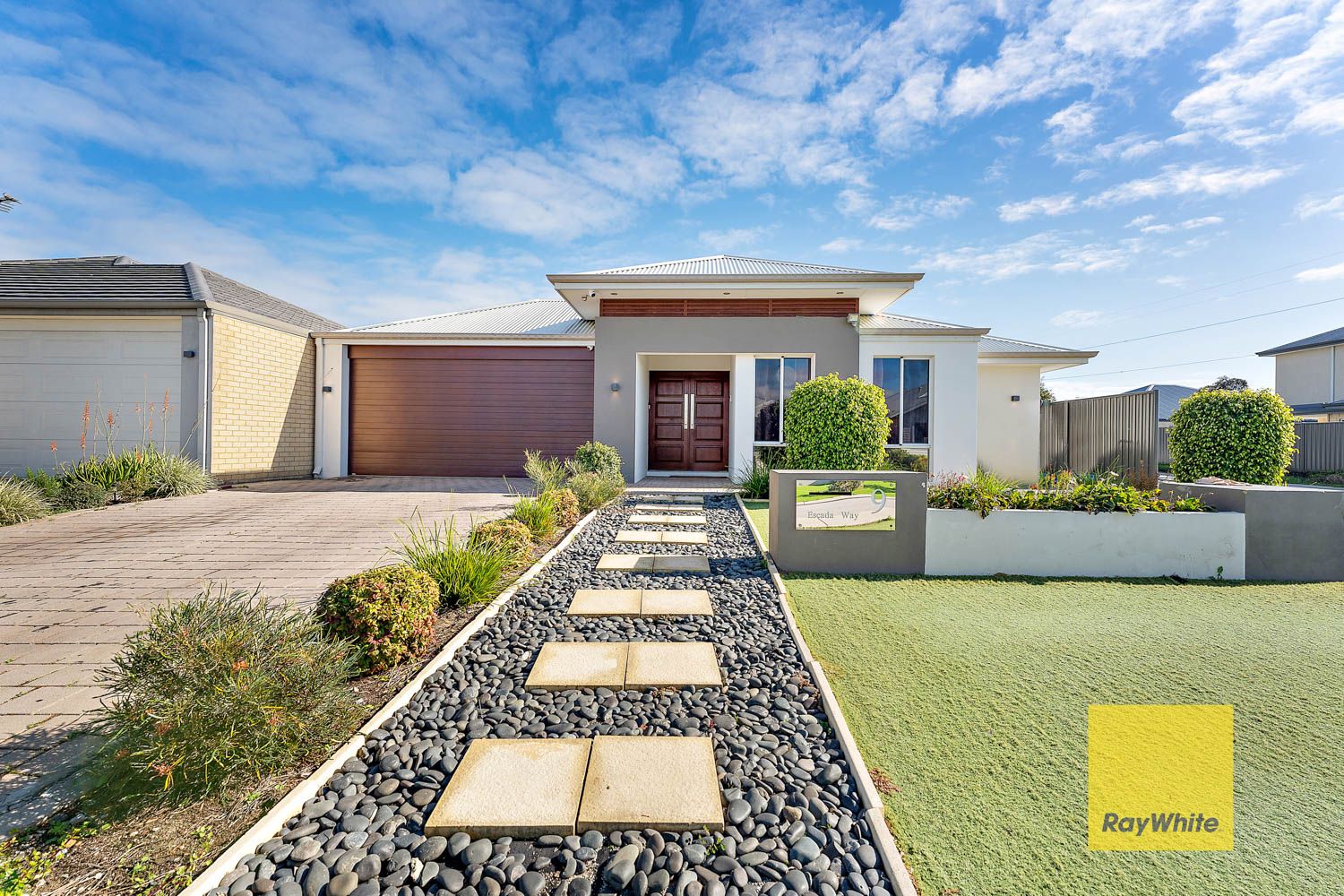 9 Escada Way , Piara Waters WA 6112