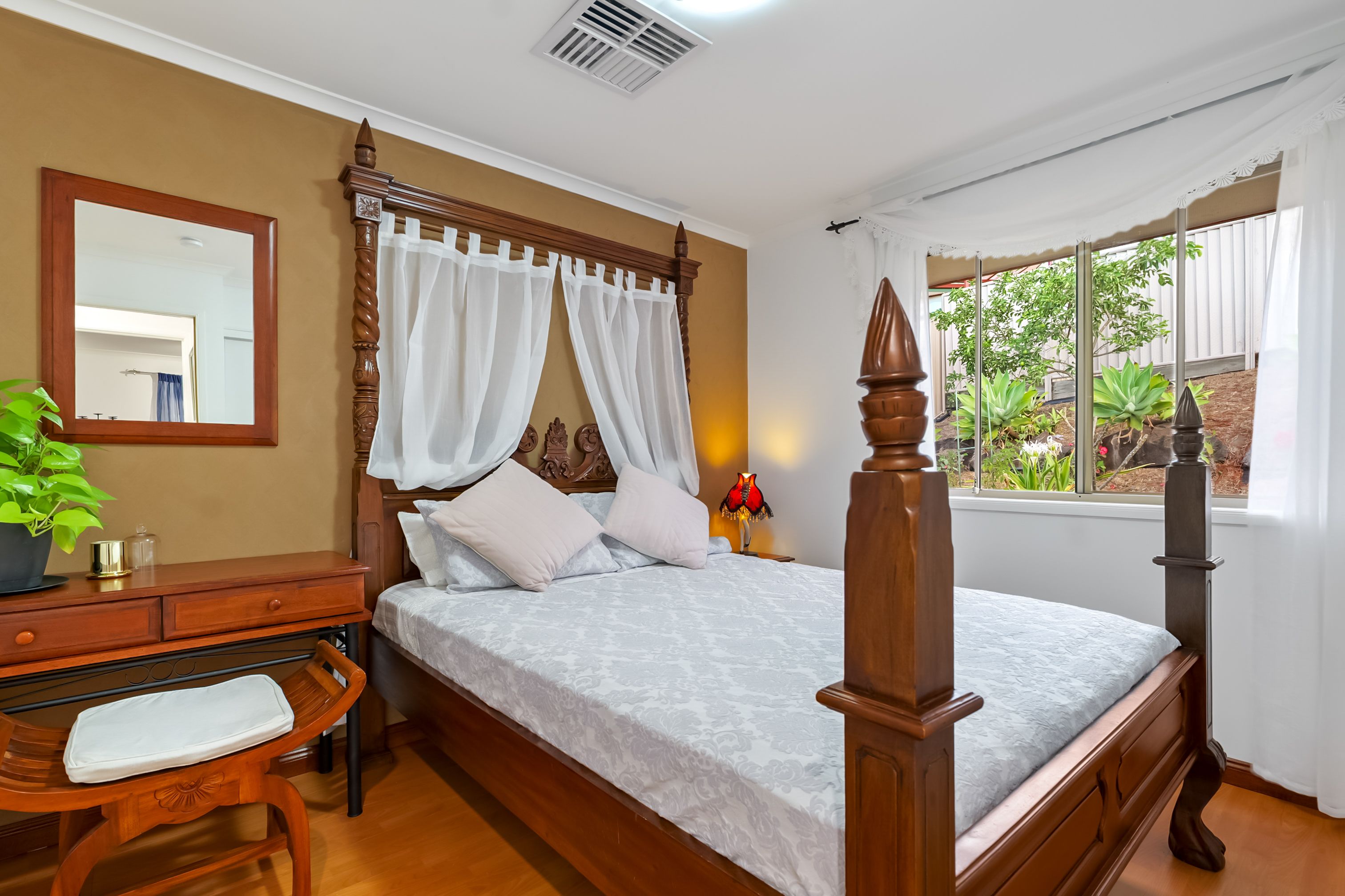 56 Mclaren Road — photo 8 of 17
