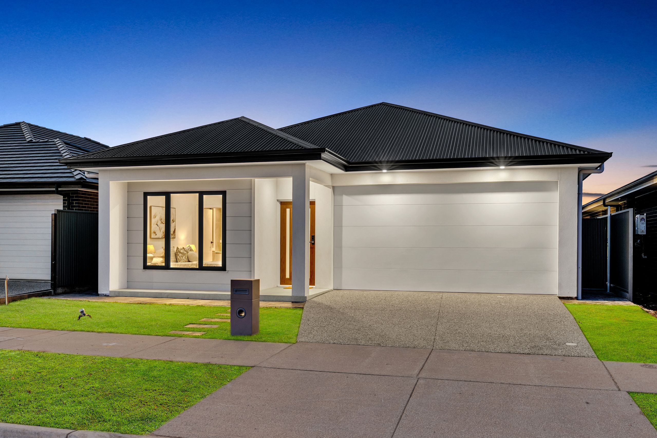 60 Grevillea Parade, RIVERLEA PARK, SA 5120