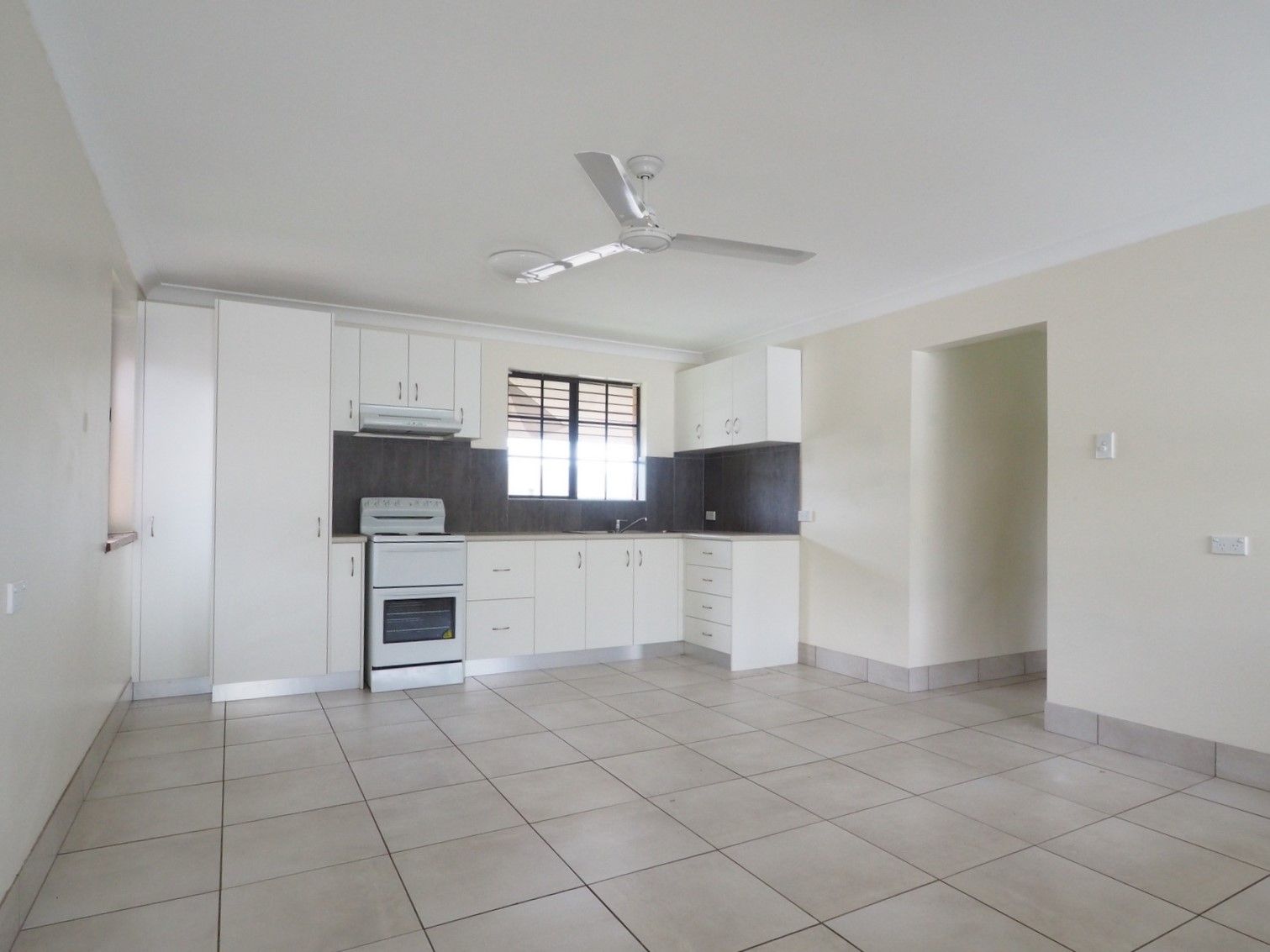 9/688 Bruce Highway, Woree, QLD 4868