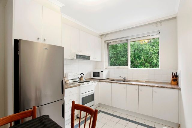 4/1129 Dandenong Road, Malvern East, VIC 3145