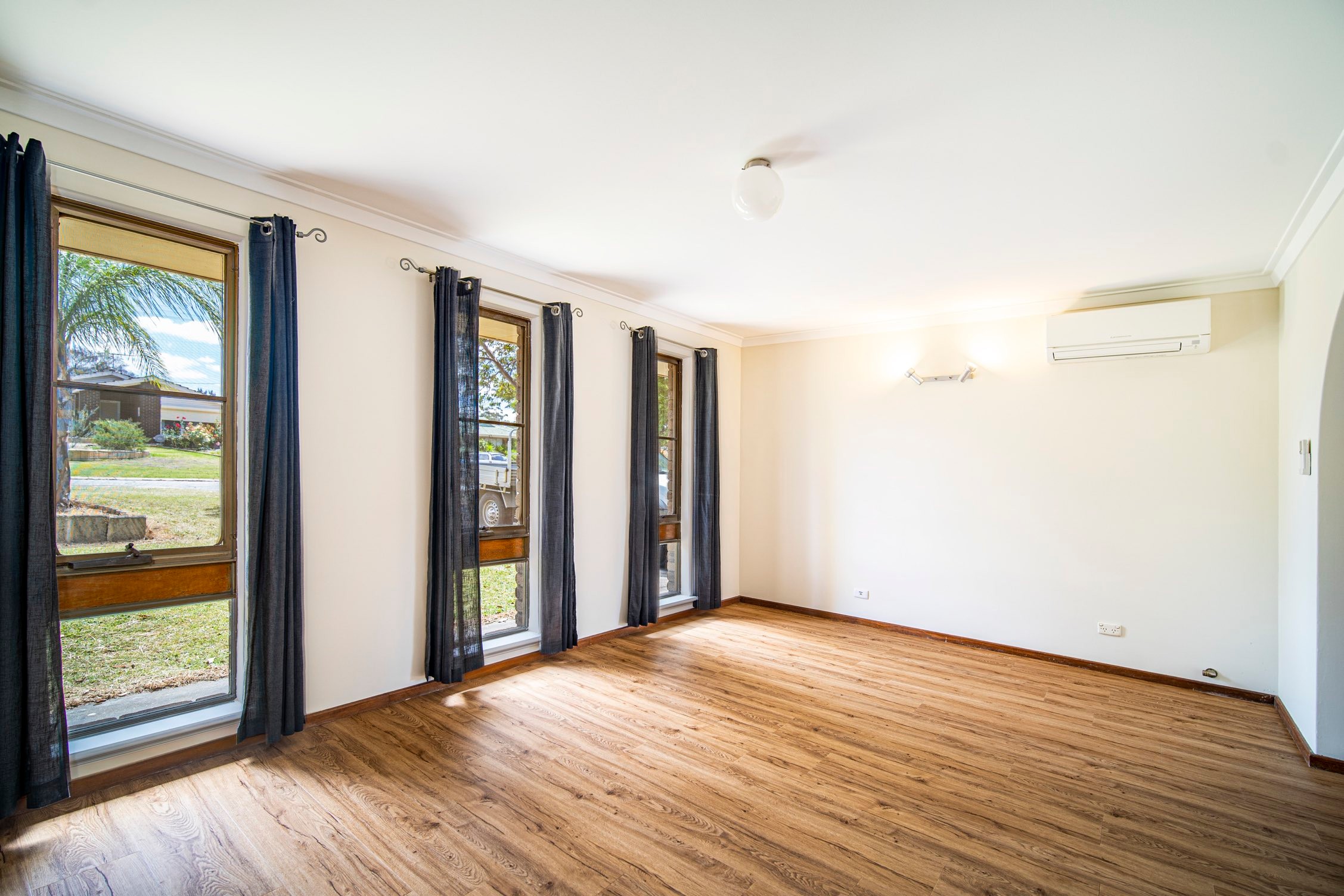 77 Glyndebourne Avenue, Thornlie, WA 6108