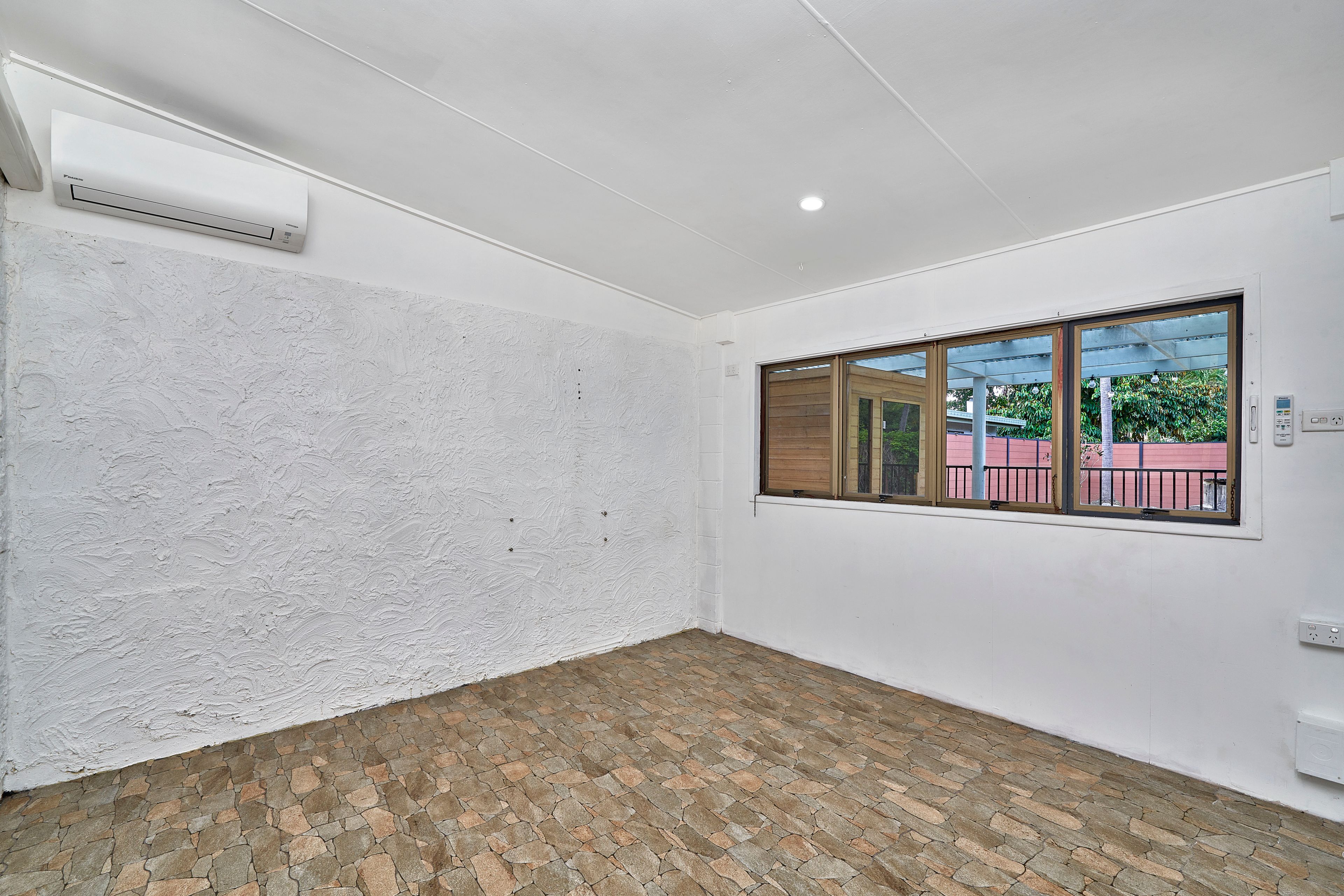 19 Huon Street — photo 4 of 15