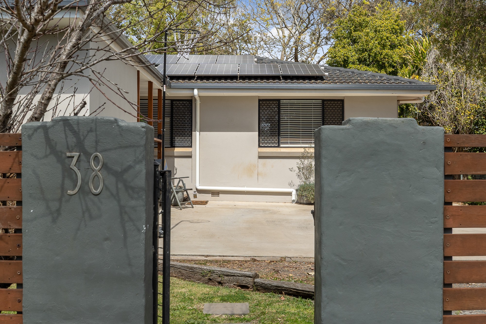 38 Weetwood Street, Newtown, QLD 4350