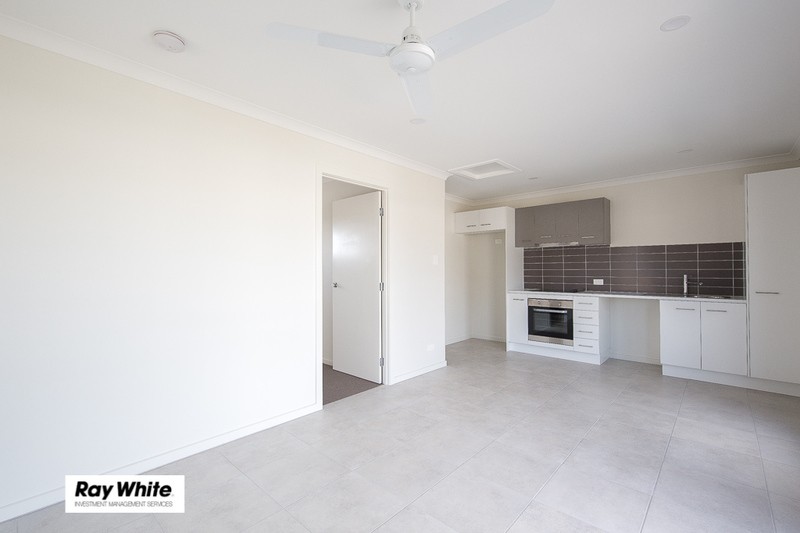 2/102 Lamington Drive, Redbank Plains, QLD 4301