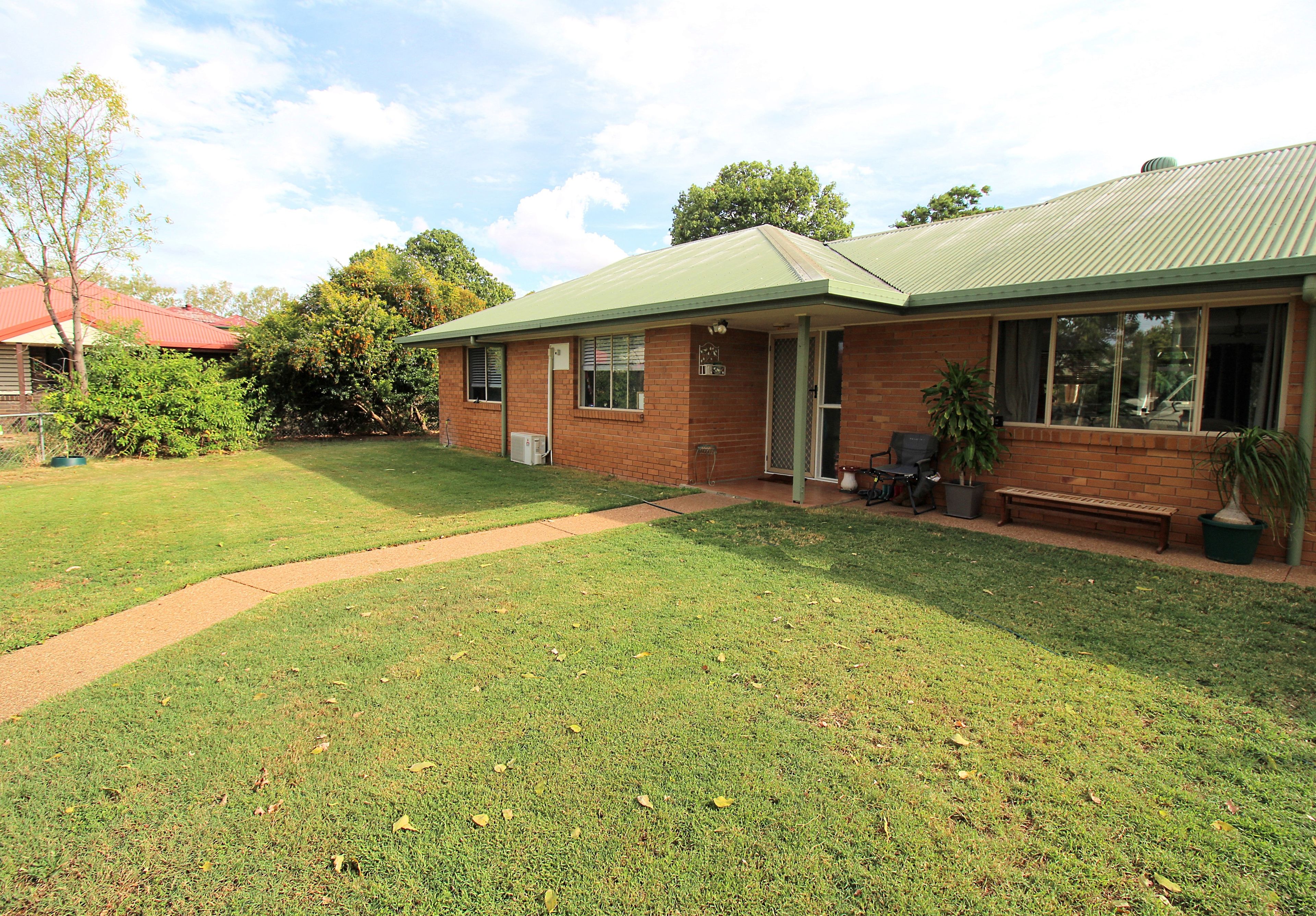 8 Frank Bell Street, Emerald, QLD 4720