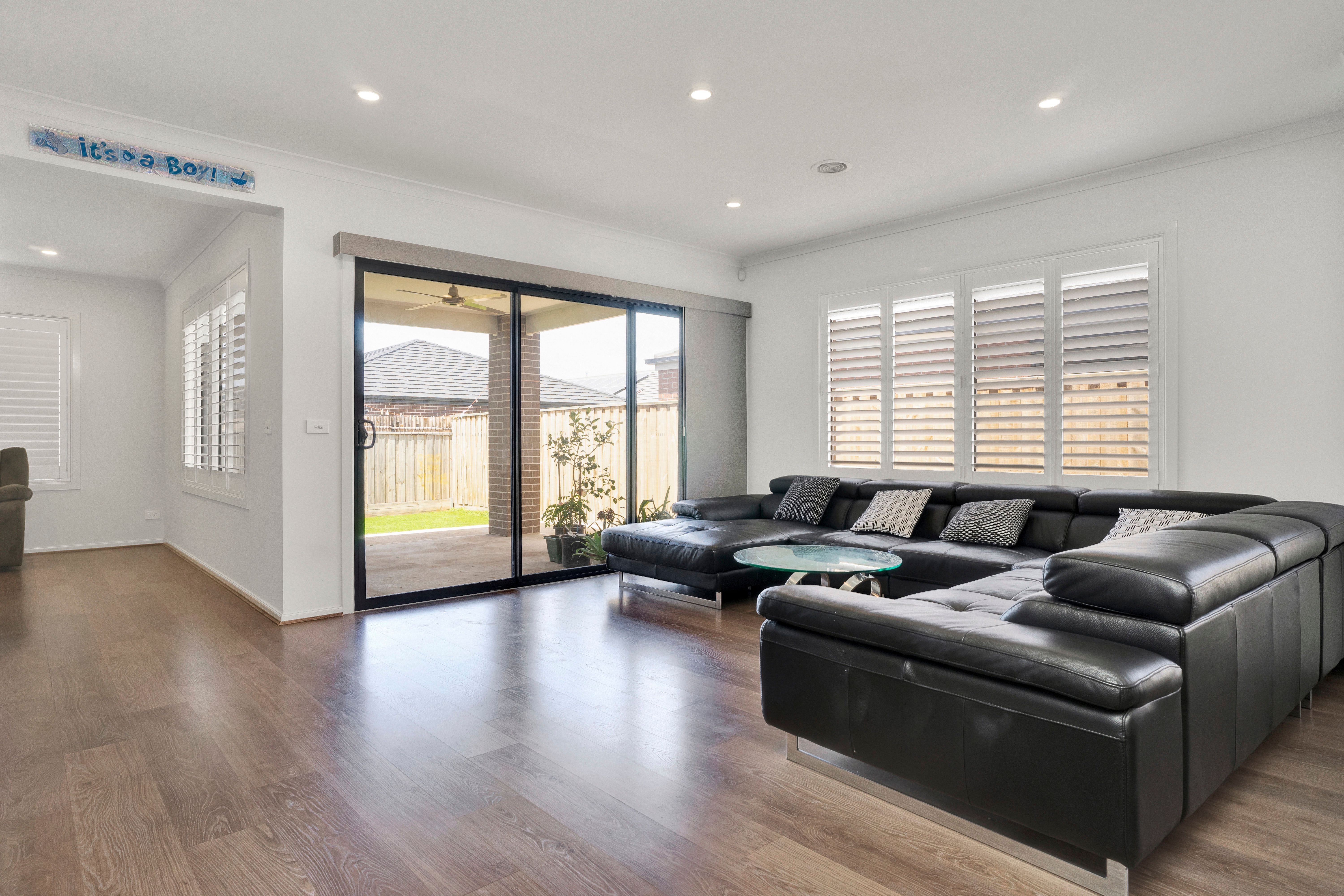 10 Allspice Street, Manor Lakes, VIC 3024