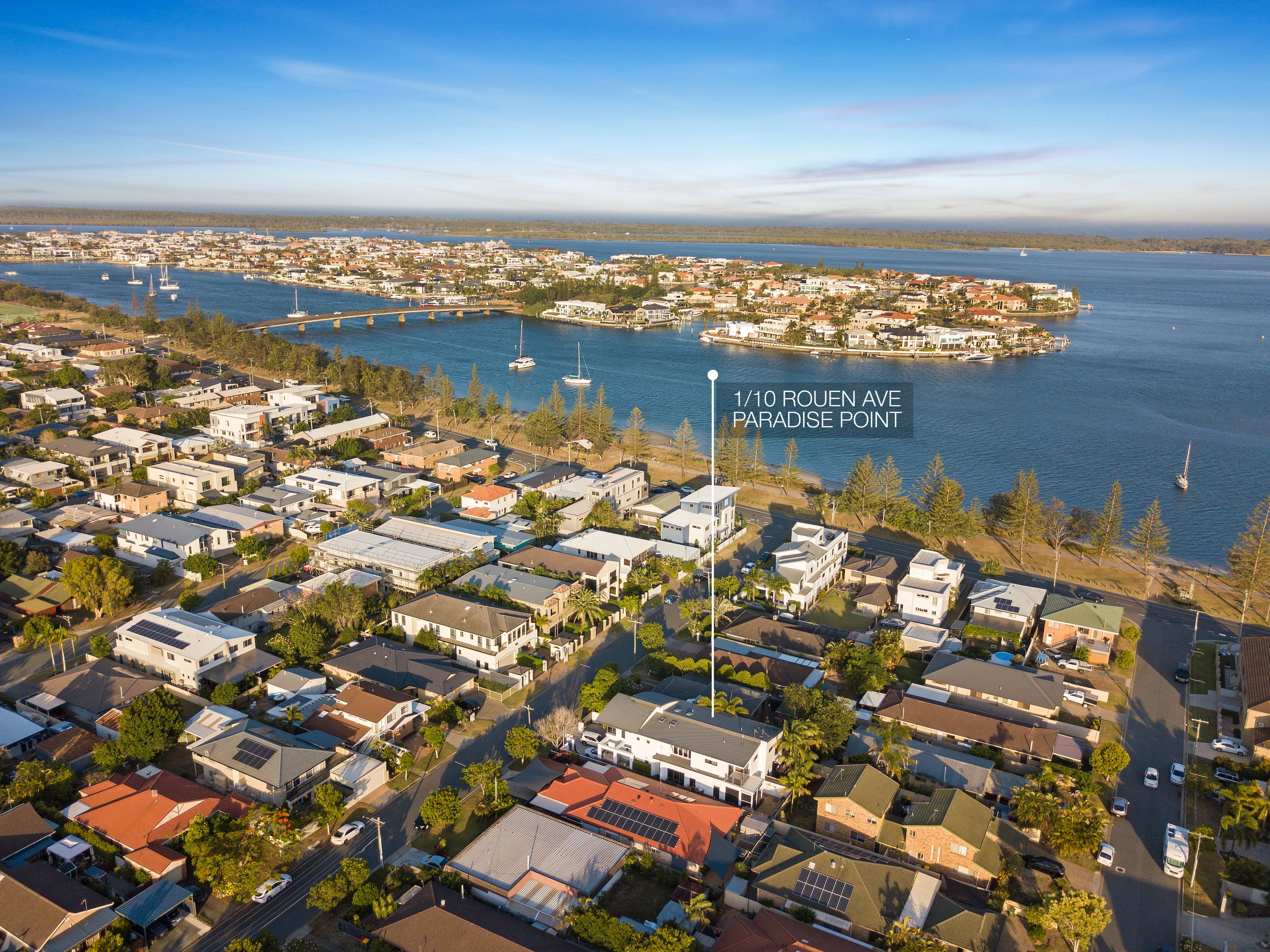 10A Rouen Avenue, Paradise Point, QLD 4216