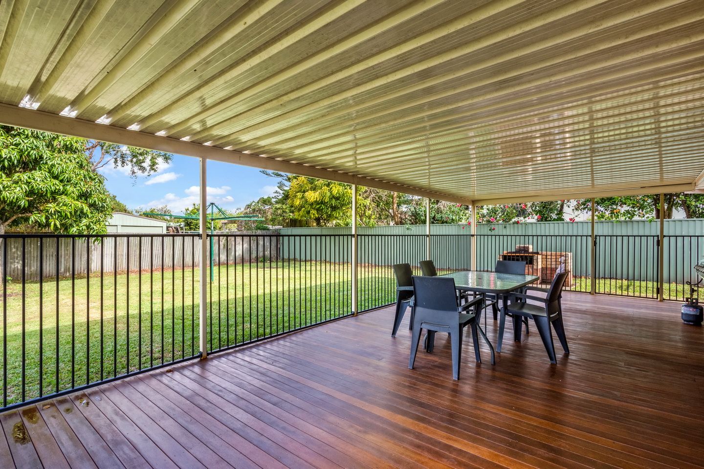 1 Sloane Court, Waterford West, QLD 4133