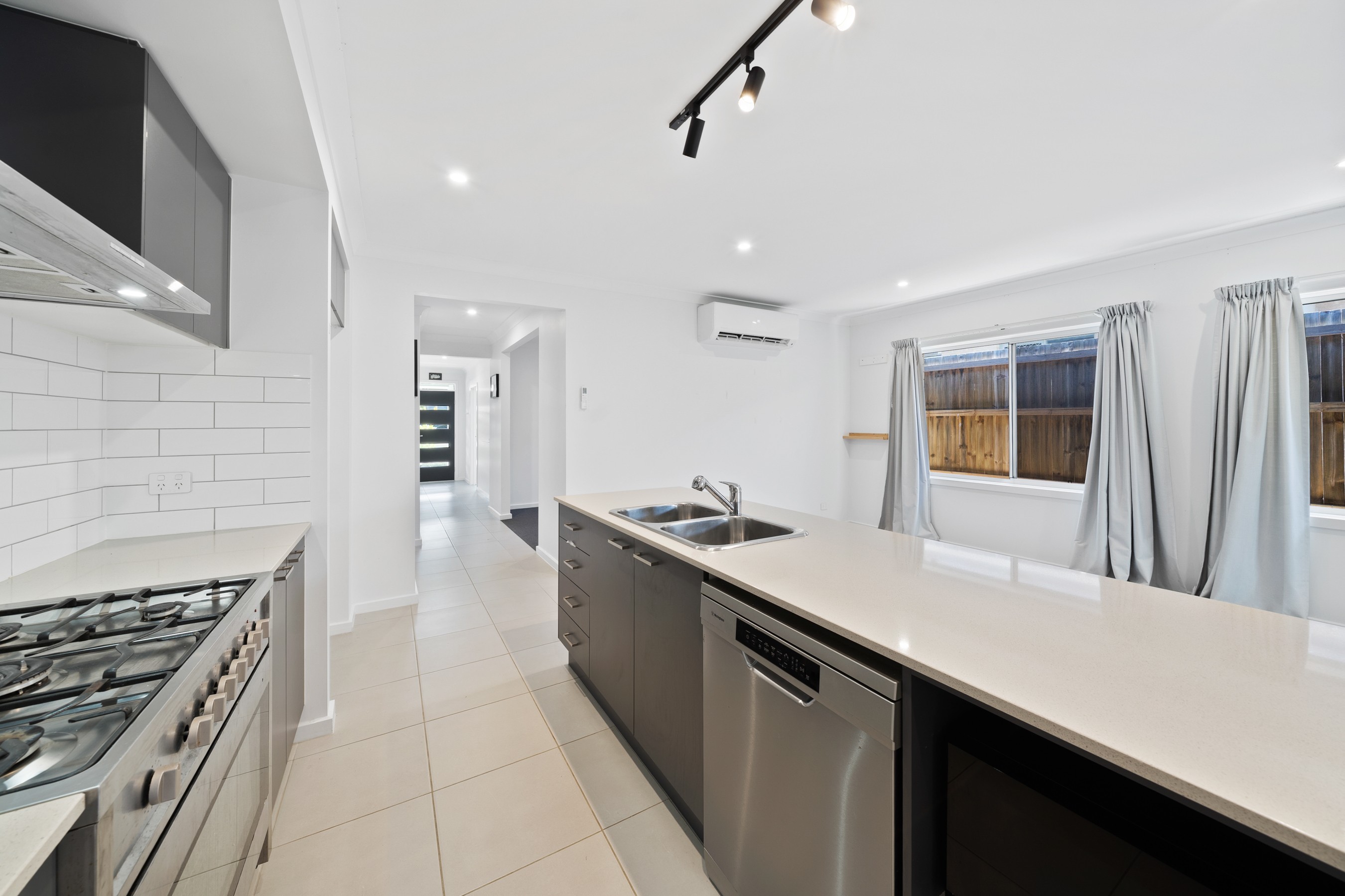 13 Tash Court, Waterford, QLD 4133