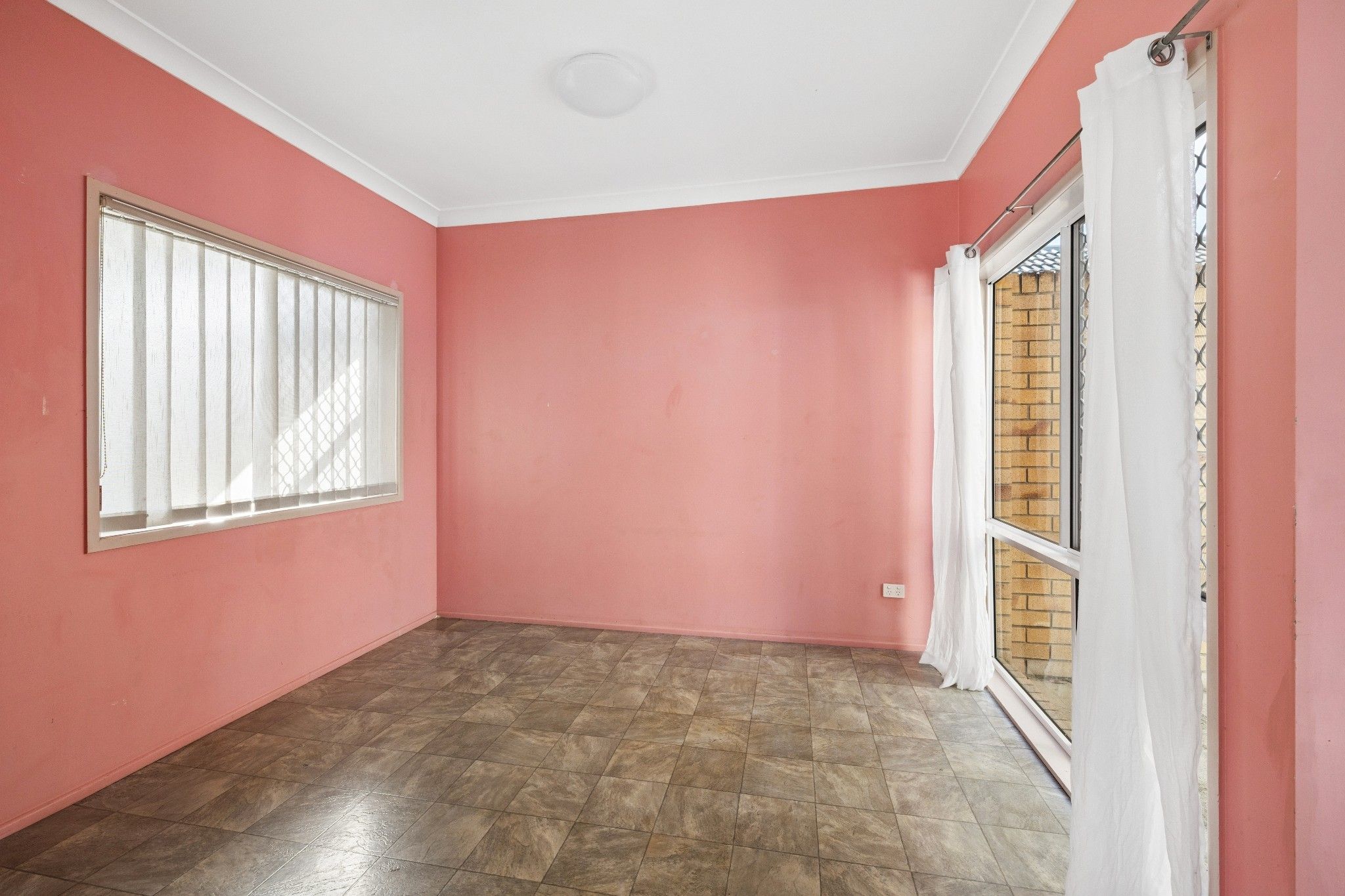 73 Goman Street — photo 5 of 18