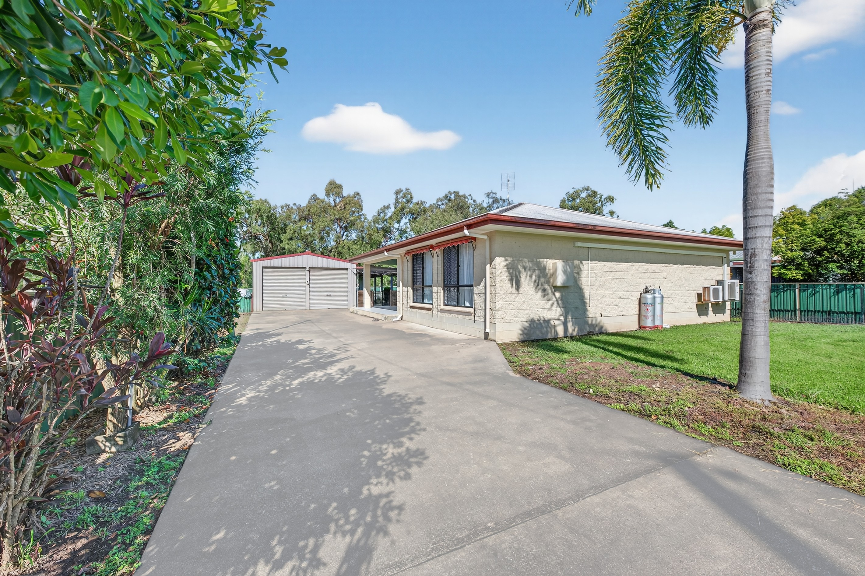 223 Balgal Beach Road, Balgal Beach, QLD 4816