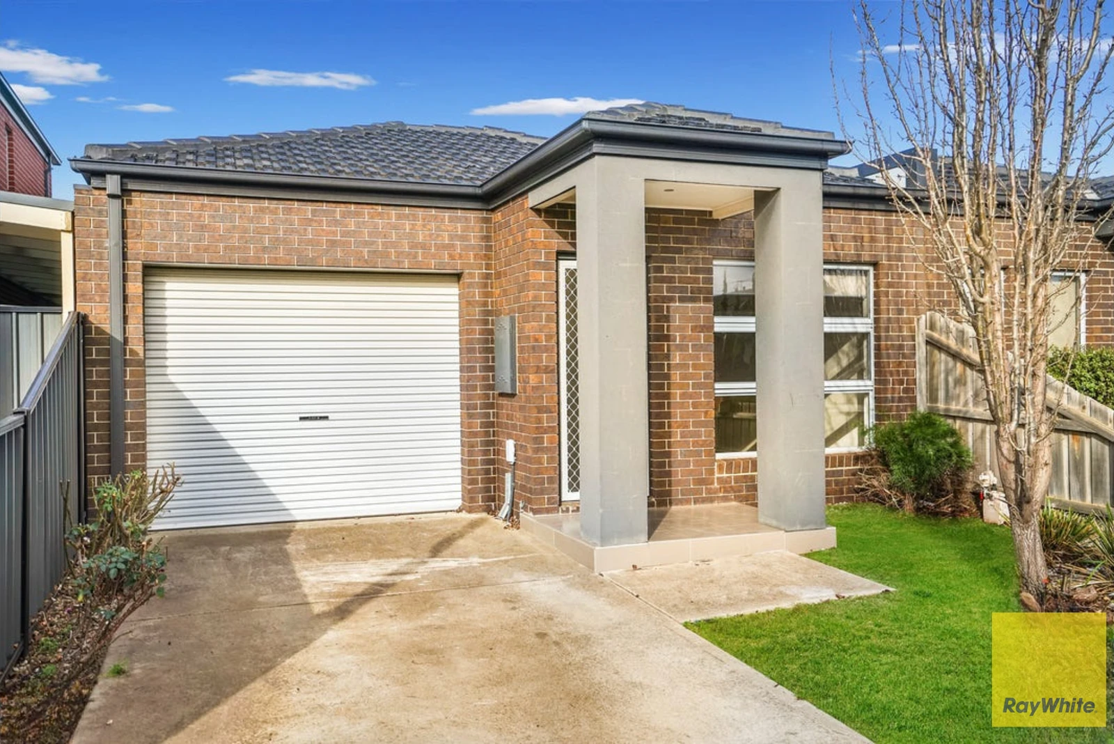 2/28 Orlando Drive, Truganina, VIC 3029