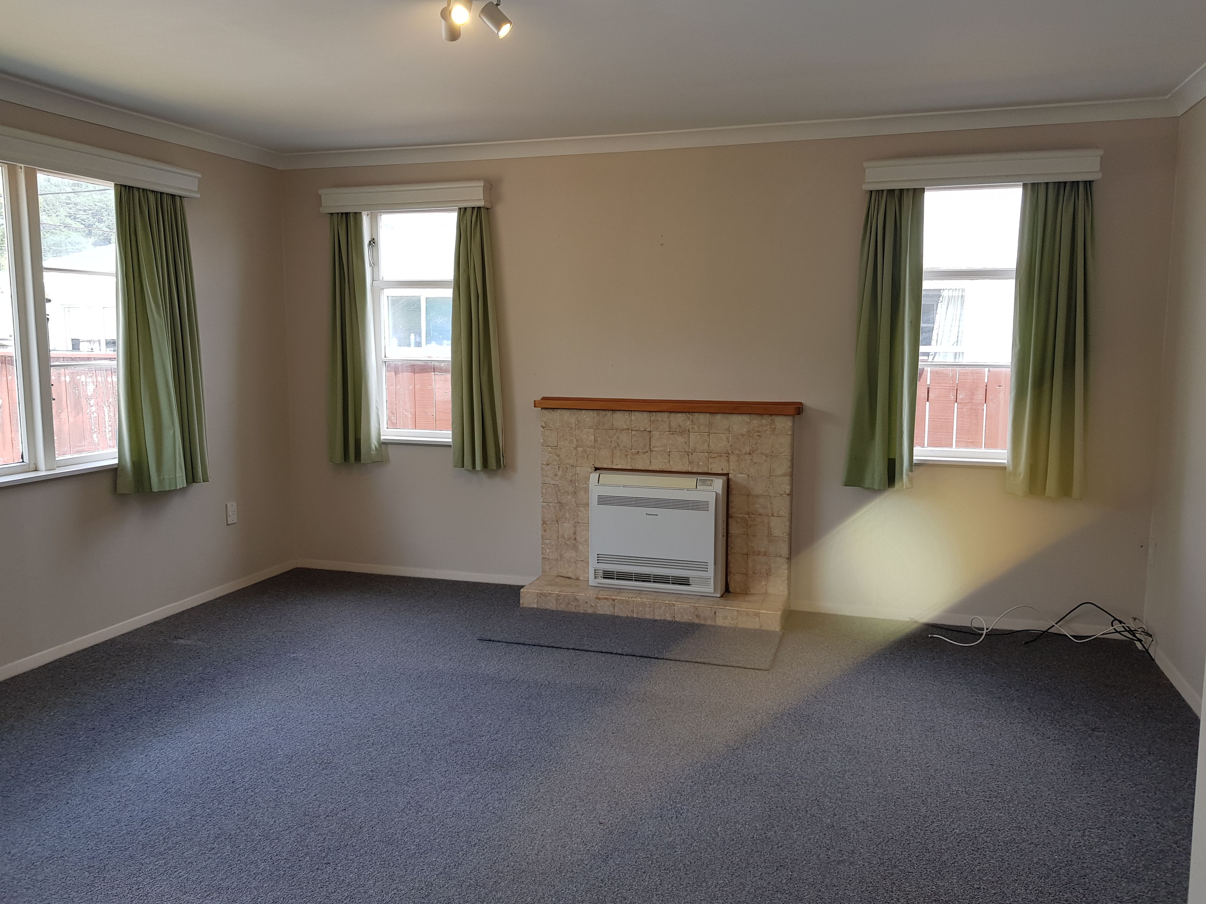 Flat 3/6 Wilford Street, Wallaceville, Upper Hutt City