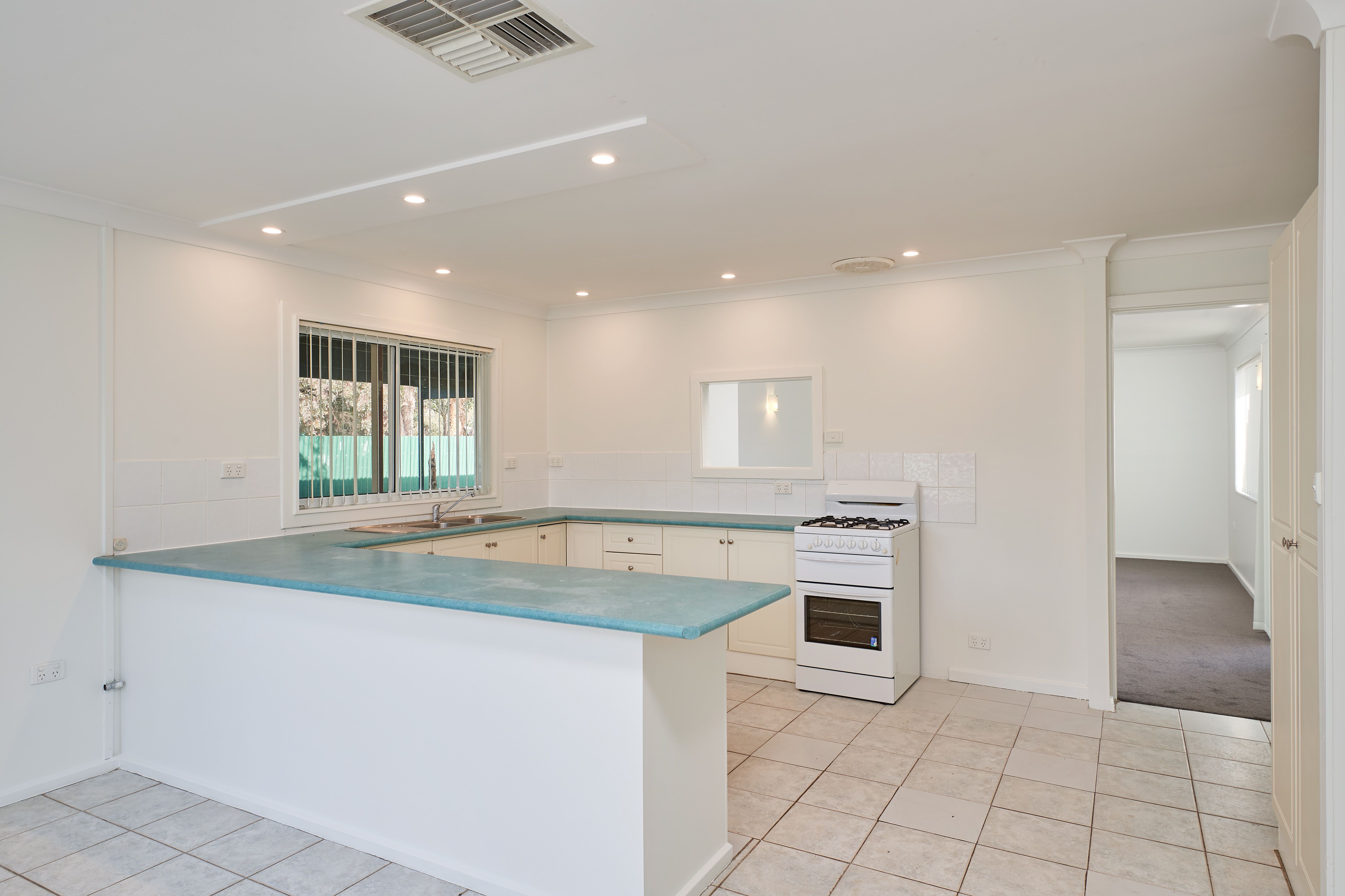 6 Nyrang Street, Tolland, NSW 2650