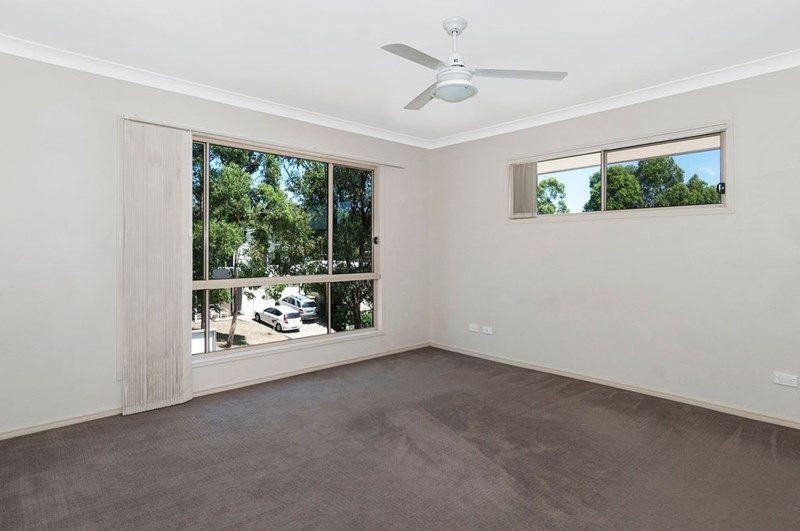 79 Woodlands Boulevard, Waterford, QLD 4133