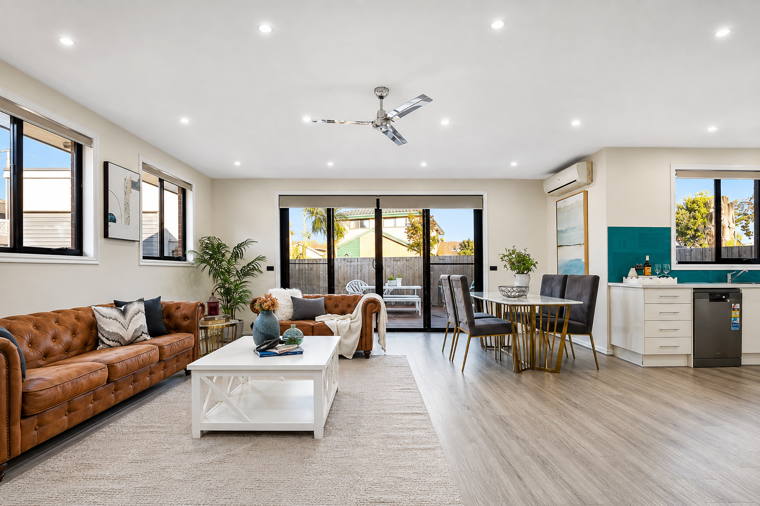 2/3 Bella Court — photo 2 of 10