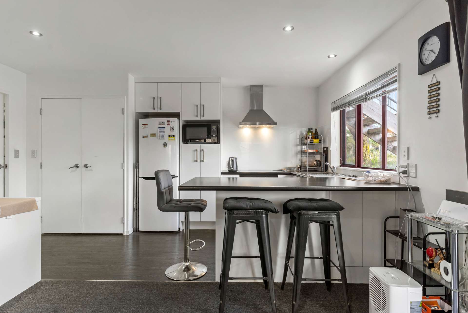 60 Malaspina Place photo 4