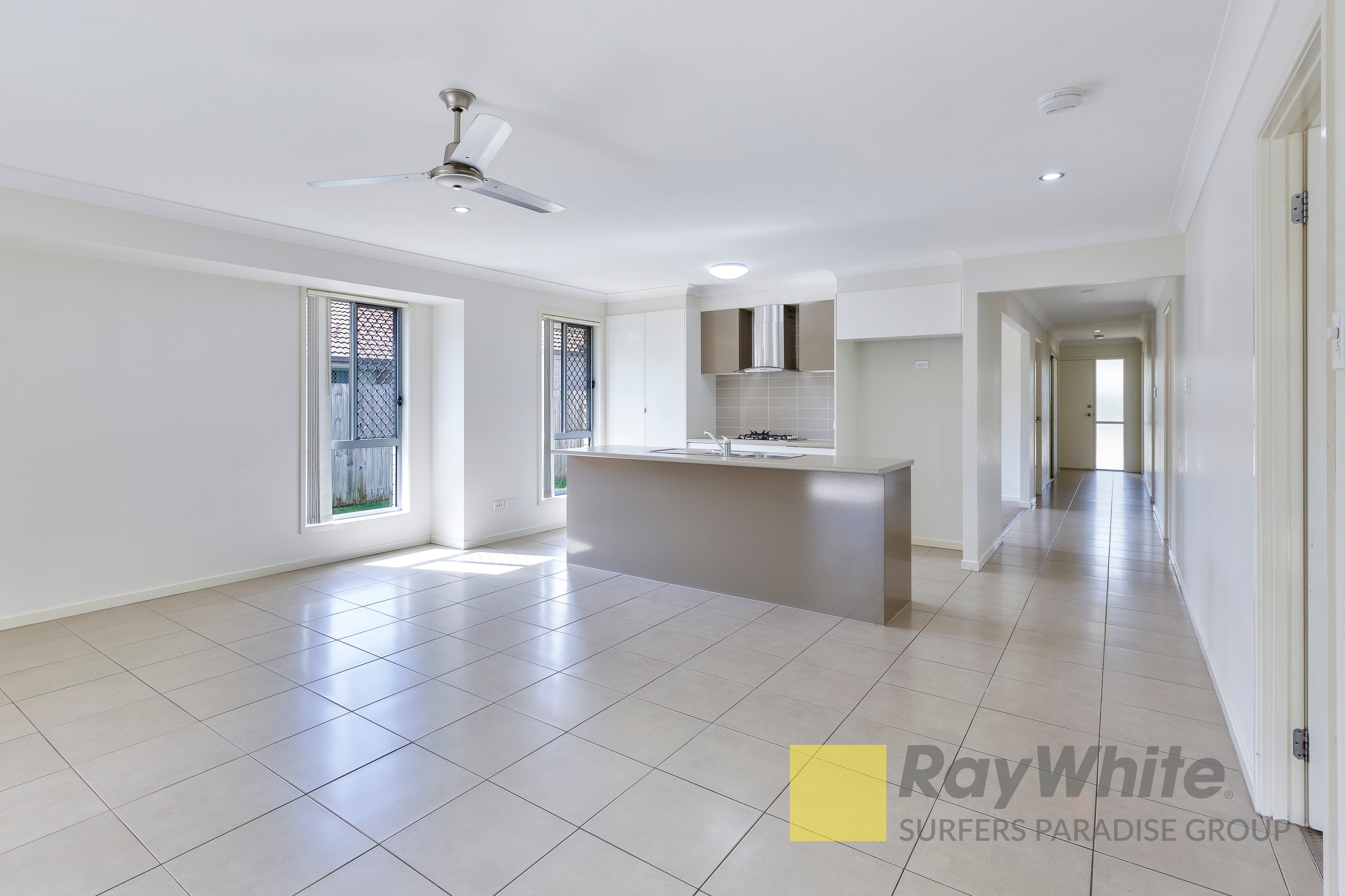 2 DENMAN Drive, Bundamba, QLD 4304