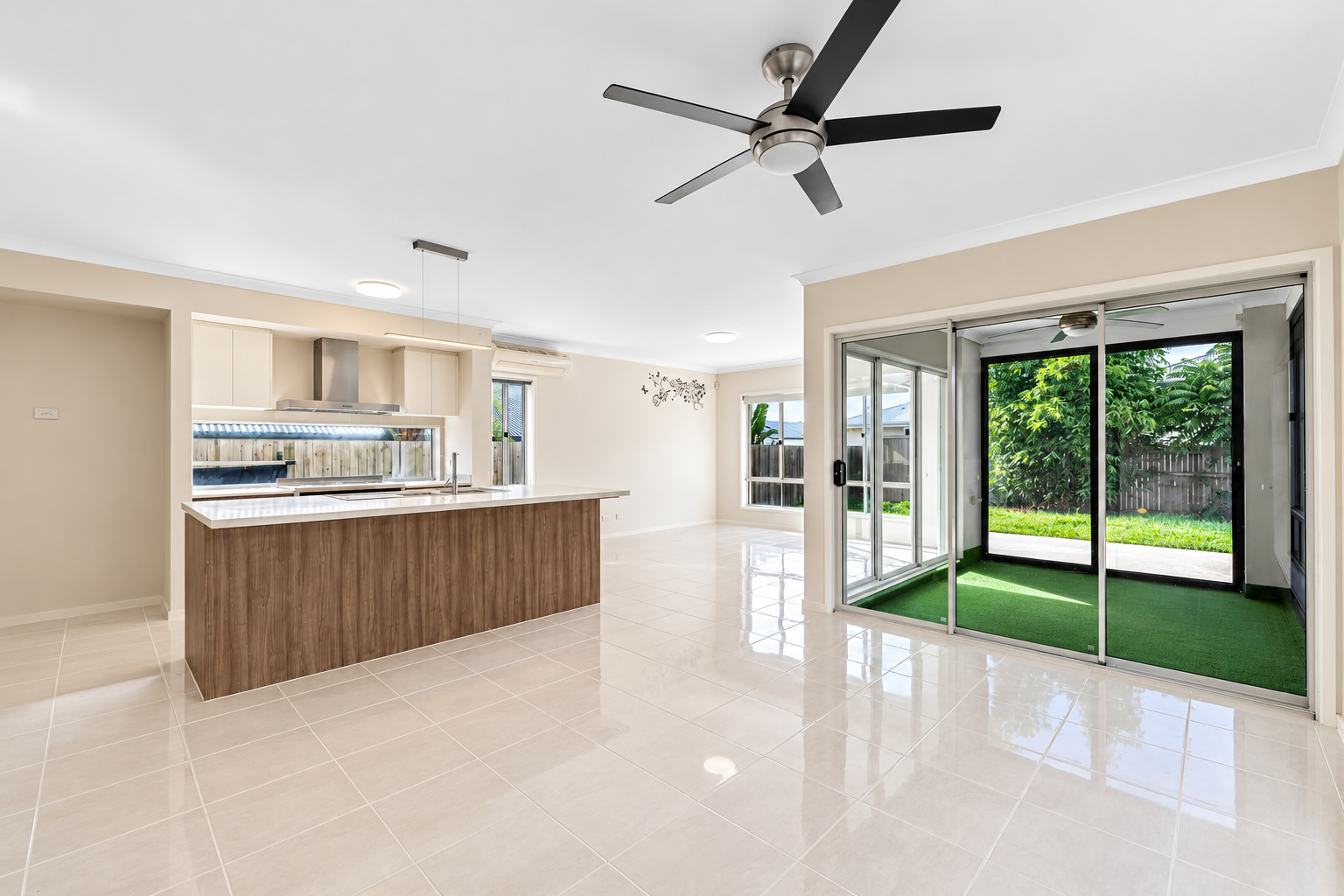 6 Wallaby Parade, Rochedale, QLD 4123