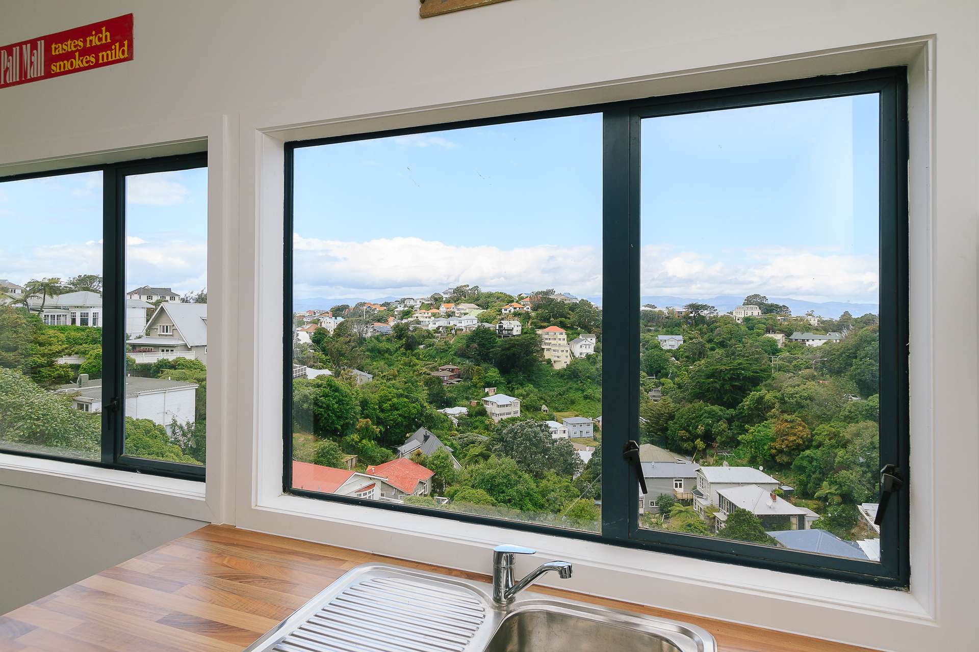2/51 Raroa Road photo 4