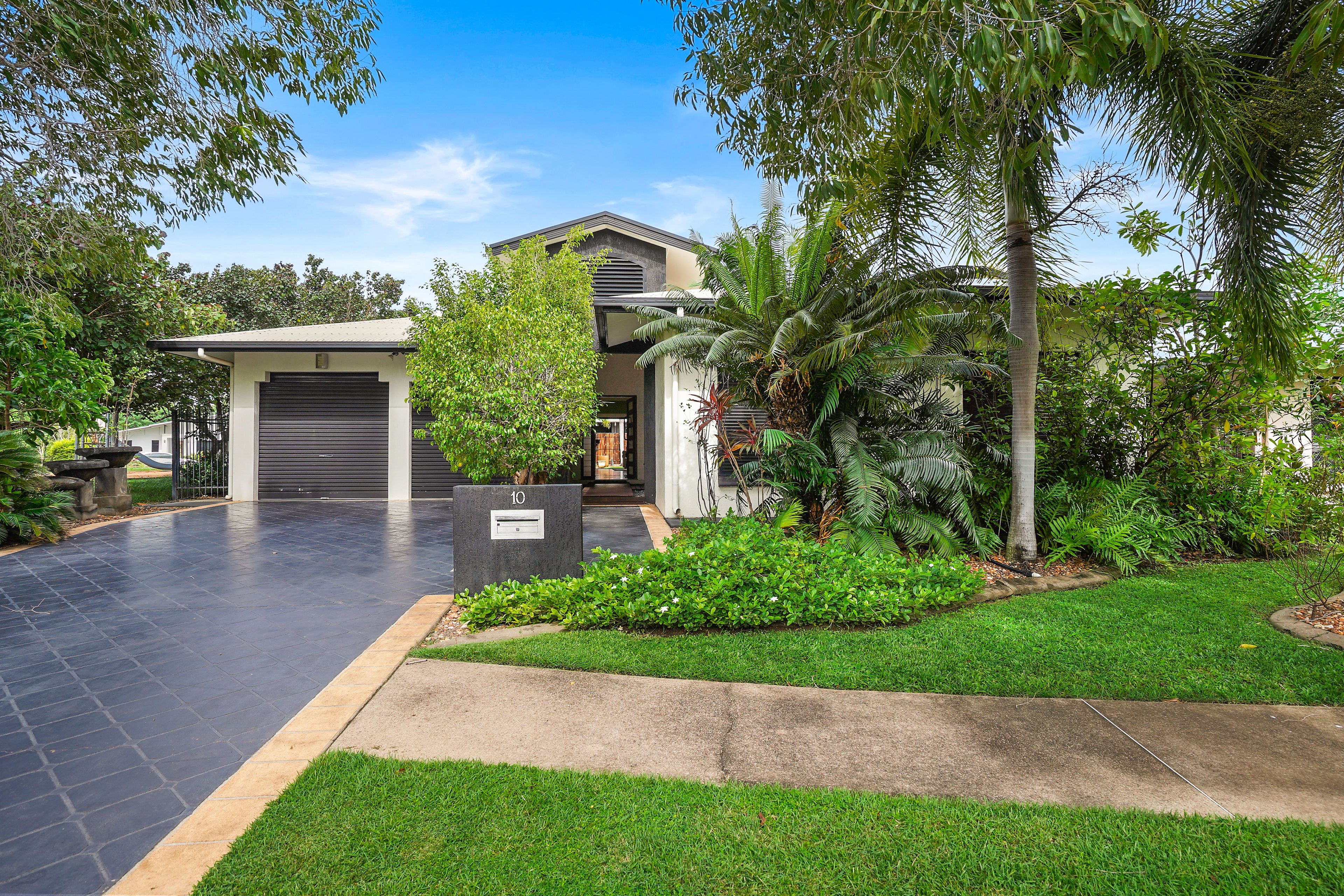 10 Latrobe Street, Bayview, NT 0820