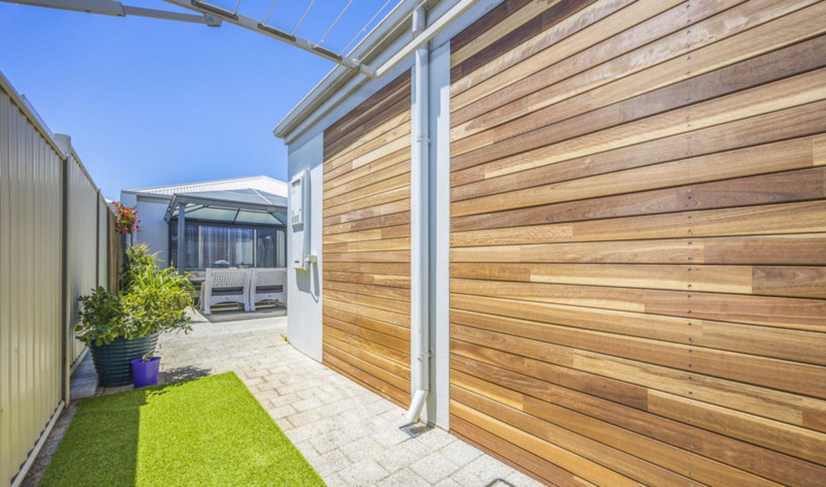 36 Bowline Avenue — photo 19 of 21