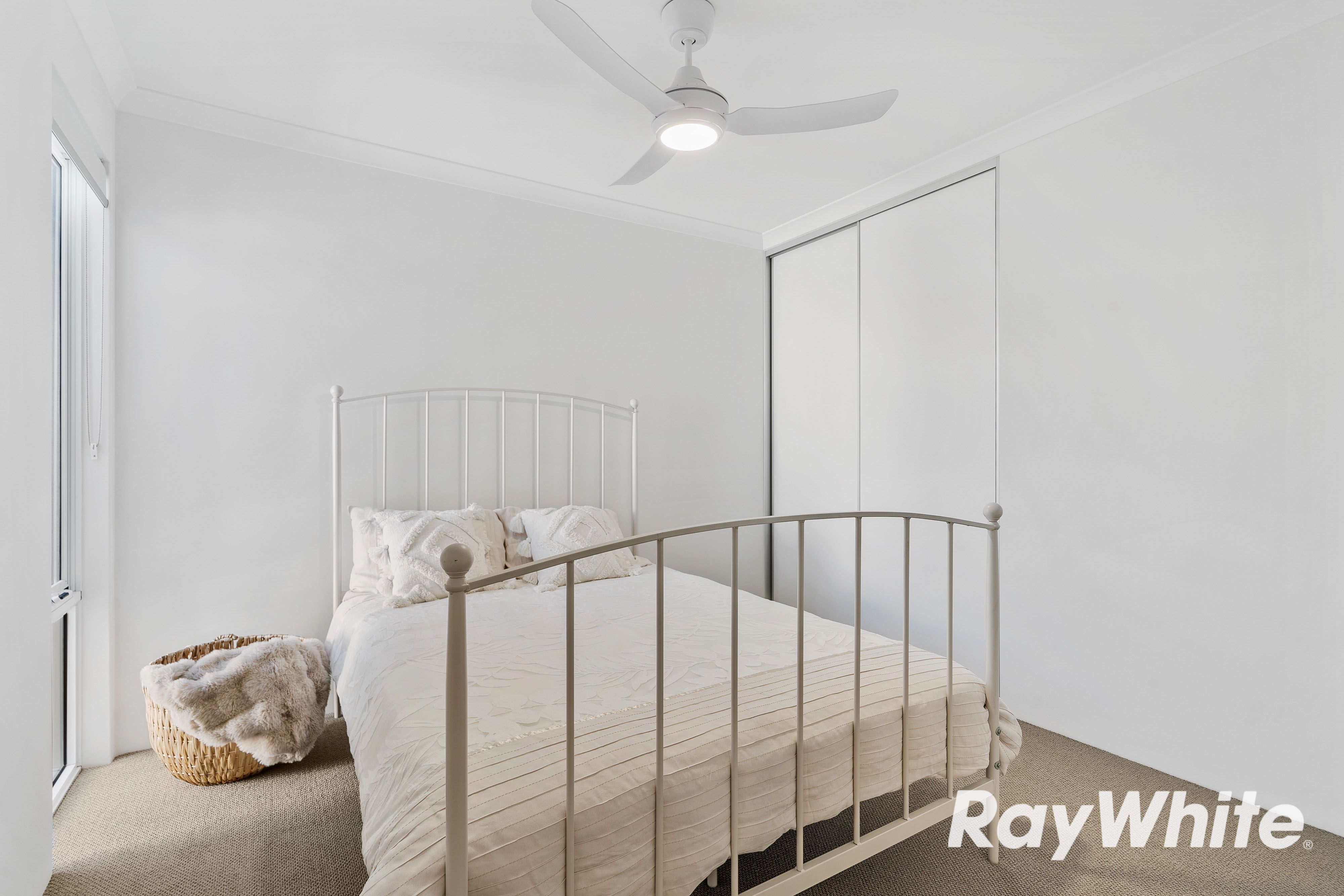 10/101 Oakleigh Drive — photo 14 of 20